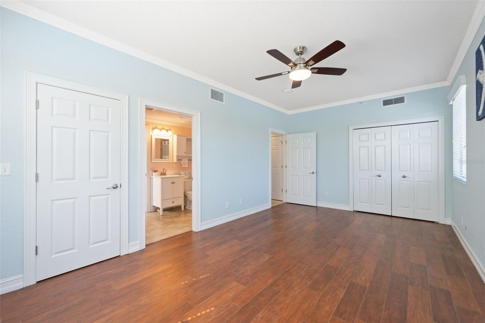 1860 N FORT HARRISON AVE #106