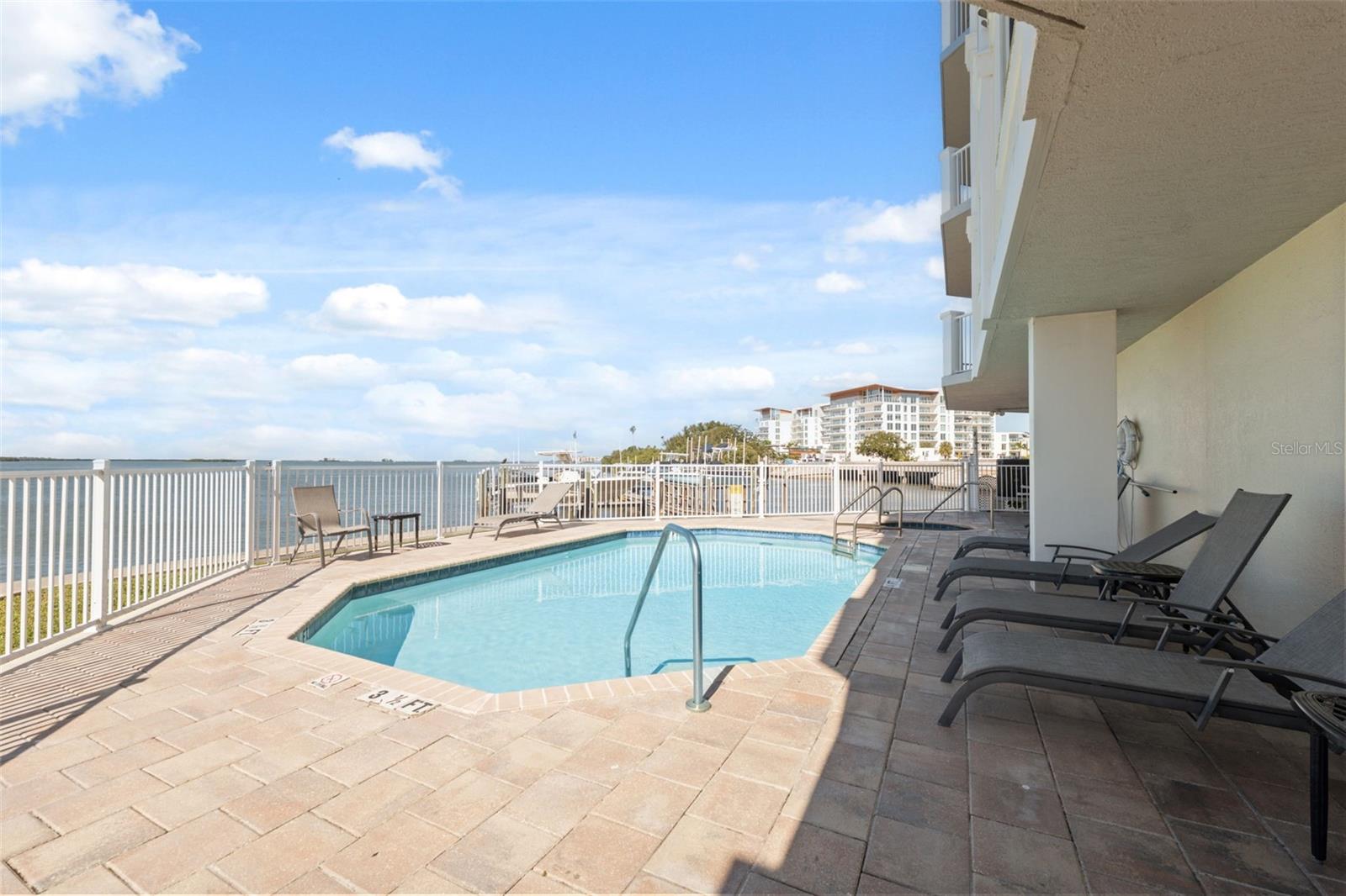 1860 N FORT HARRISON AVE #106