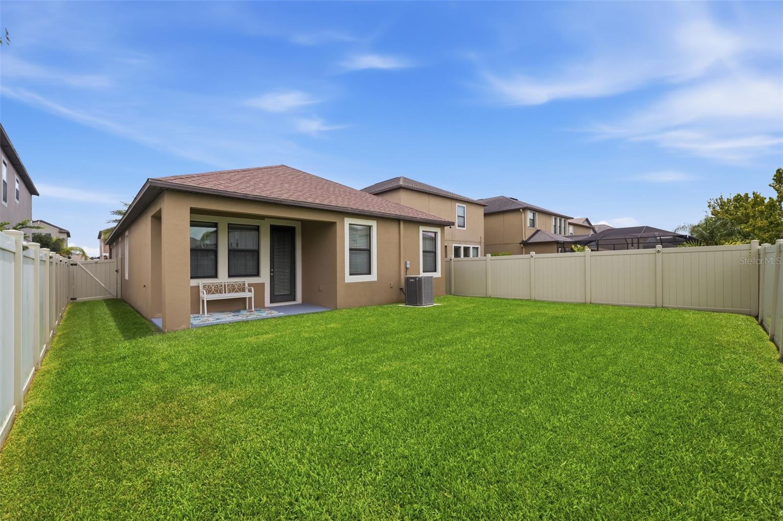 9927 IVORY DR