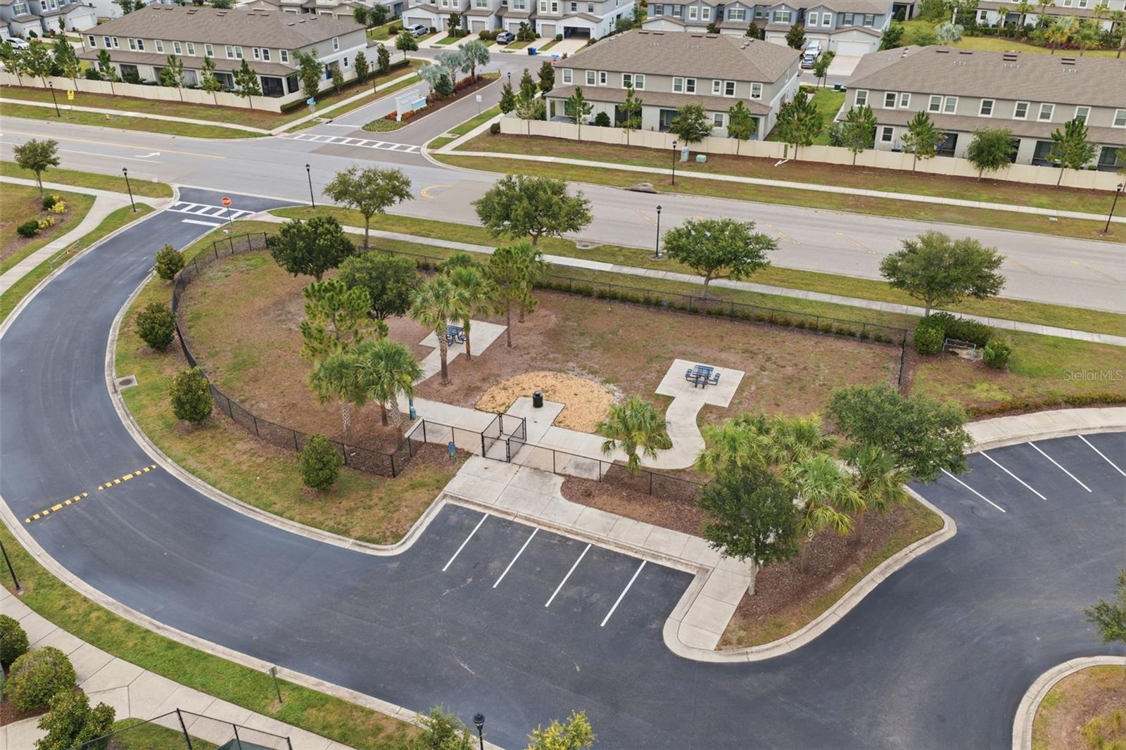 9927 IVORY DR