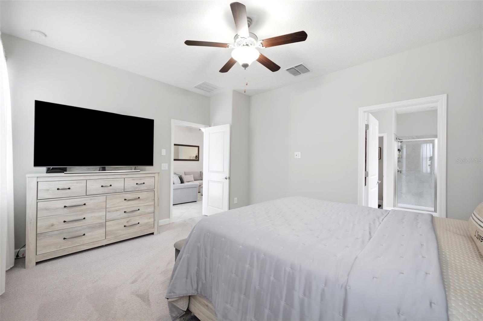 9927 IVORY DR