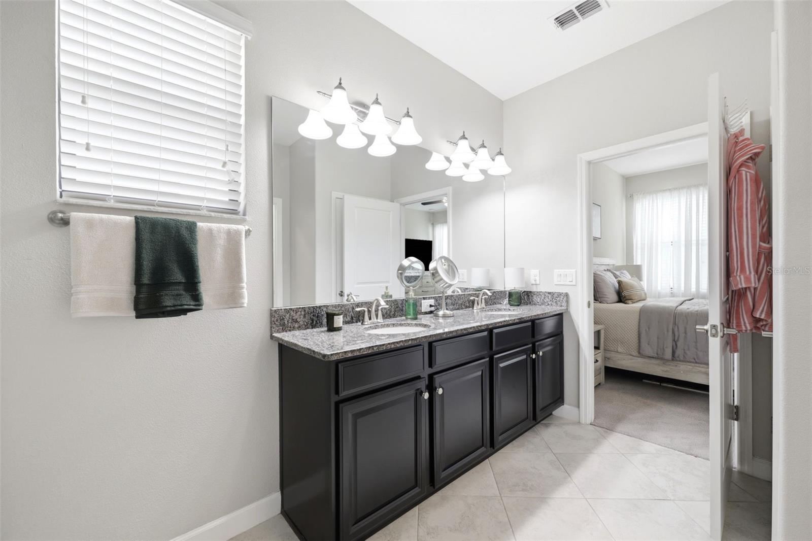 9927 IVORY DR