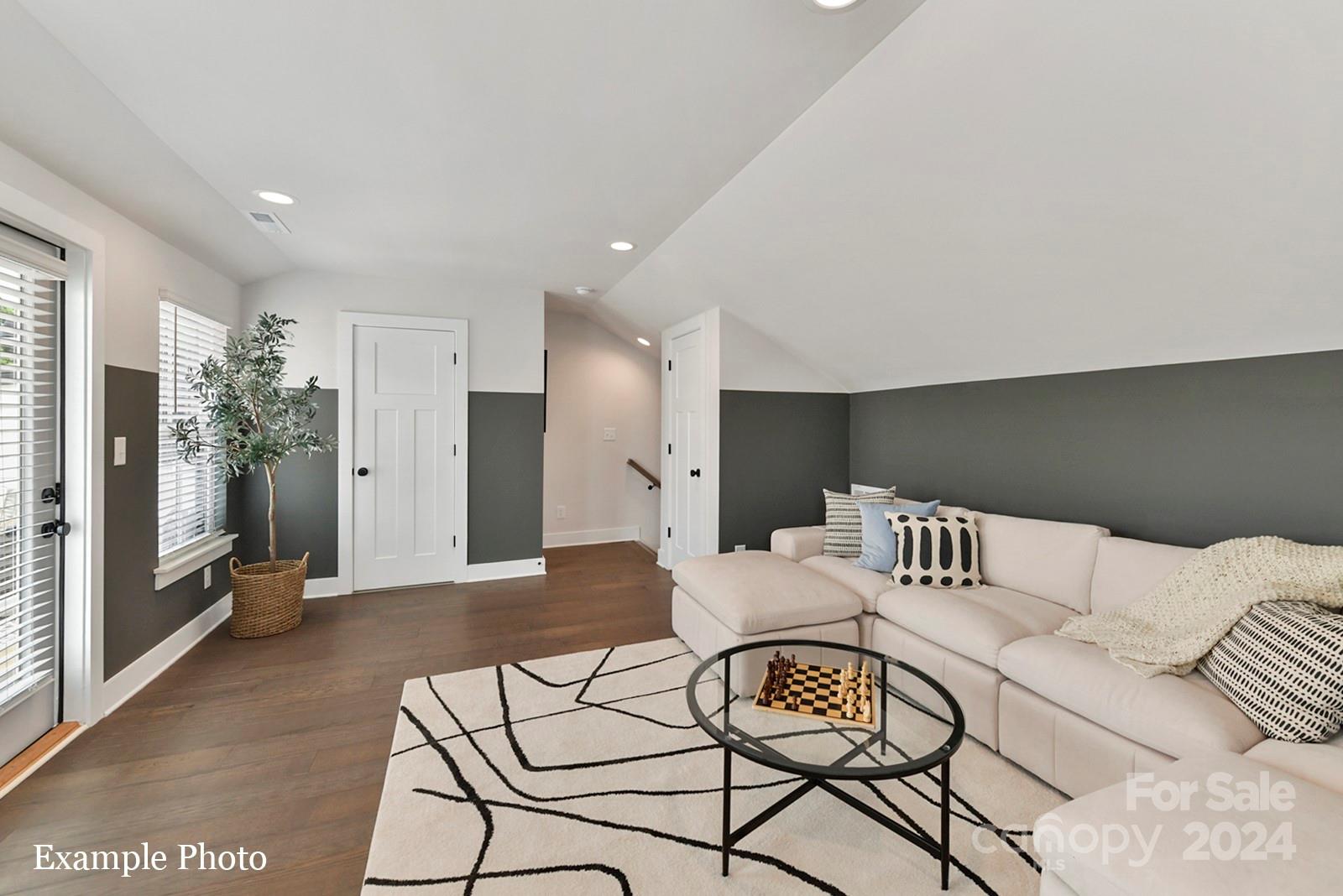 2316 Chamberlain Avenue Unit: 2