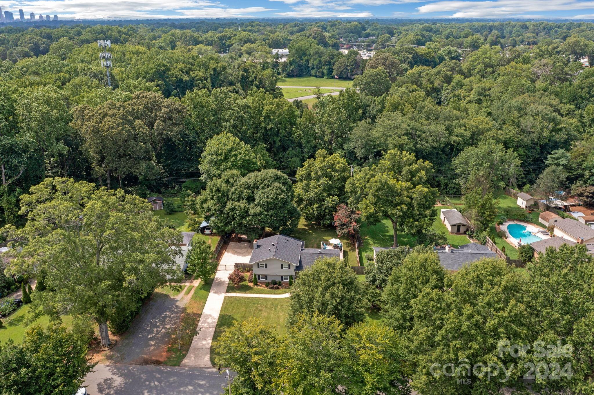 1723 Progress Lane