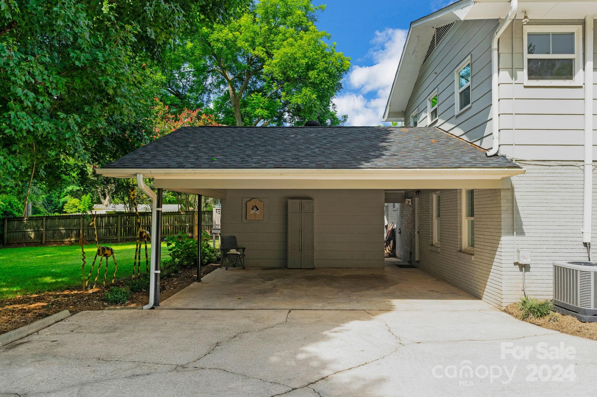 1723 Progress Lane