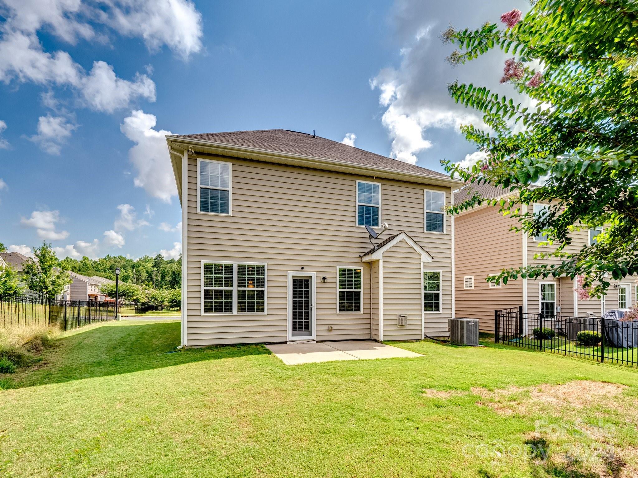 1814 Skipping Stone Drive