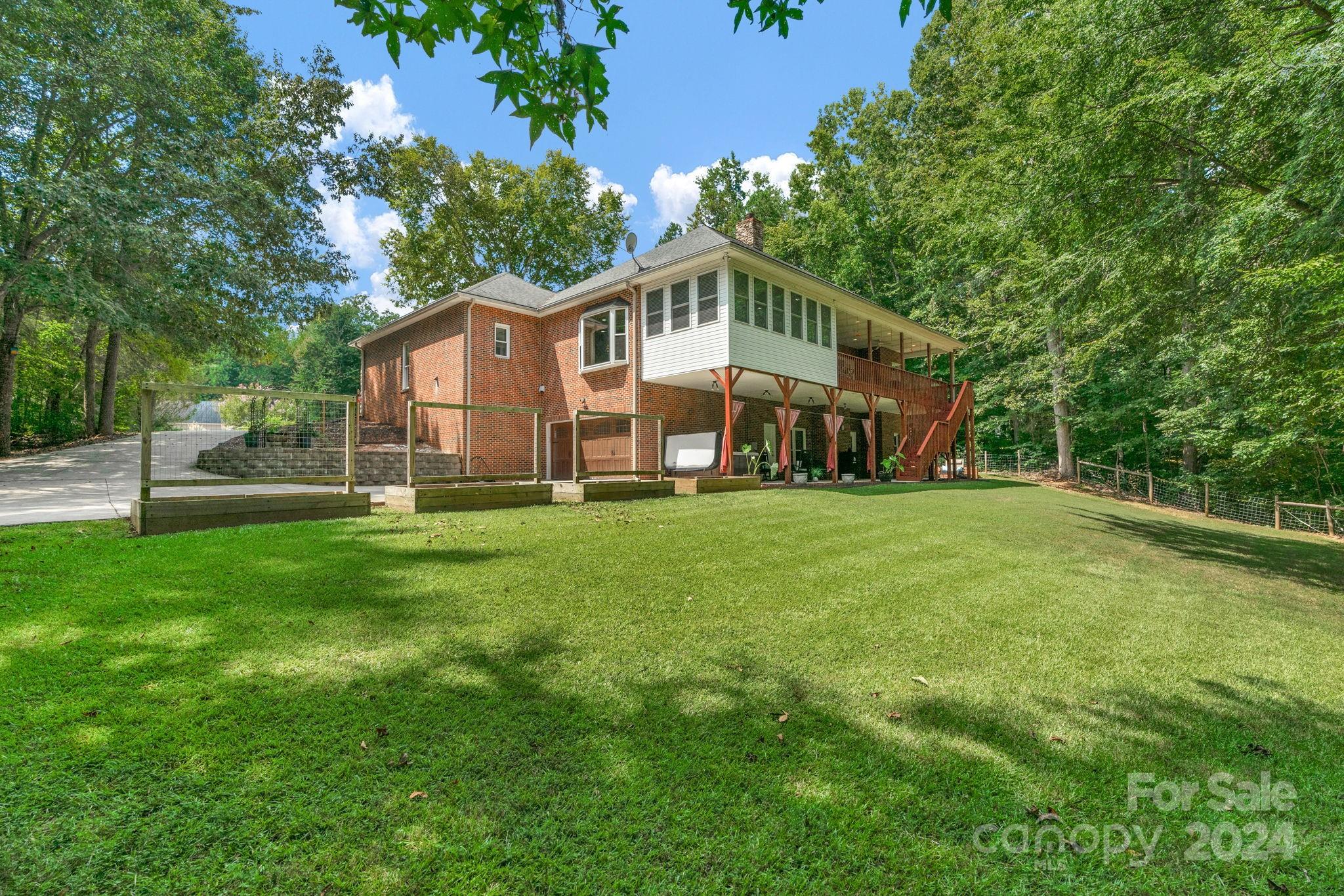 721 Rocky Ridge Court