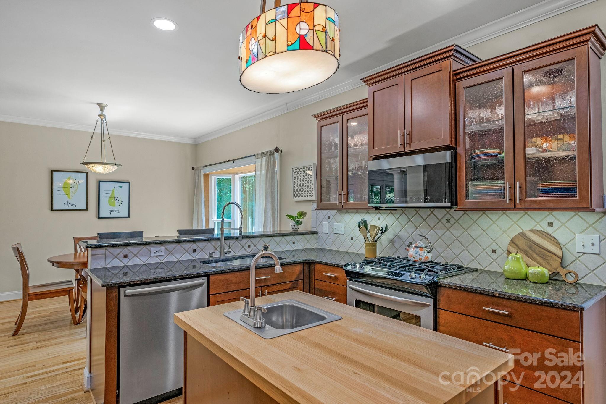 721 Rocky Ridge Court