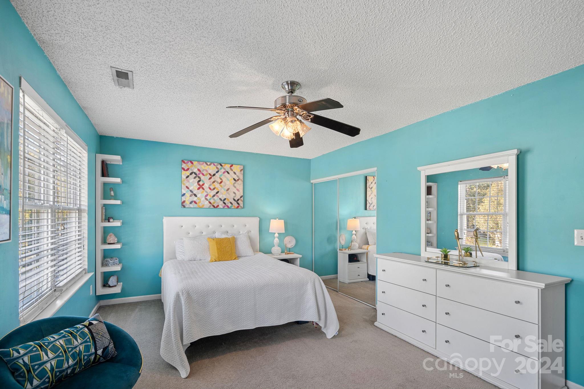 5012 Mesa Court