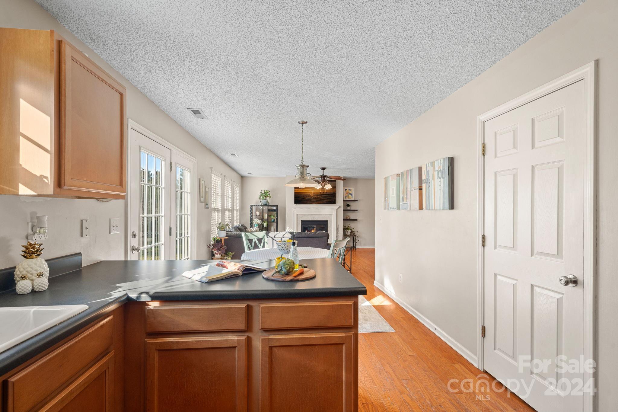 5012 Mesa Court