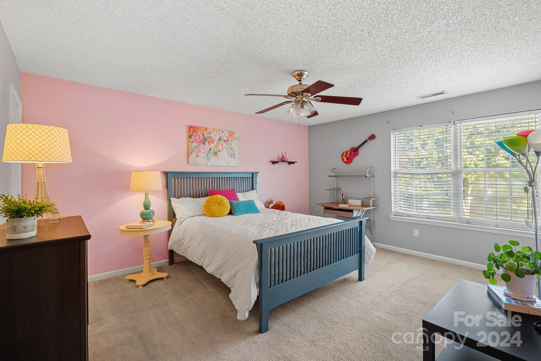 5012 Mesa Court