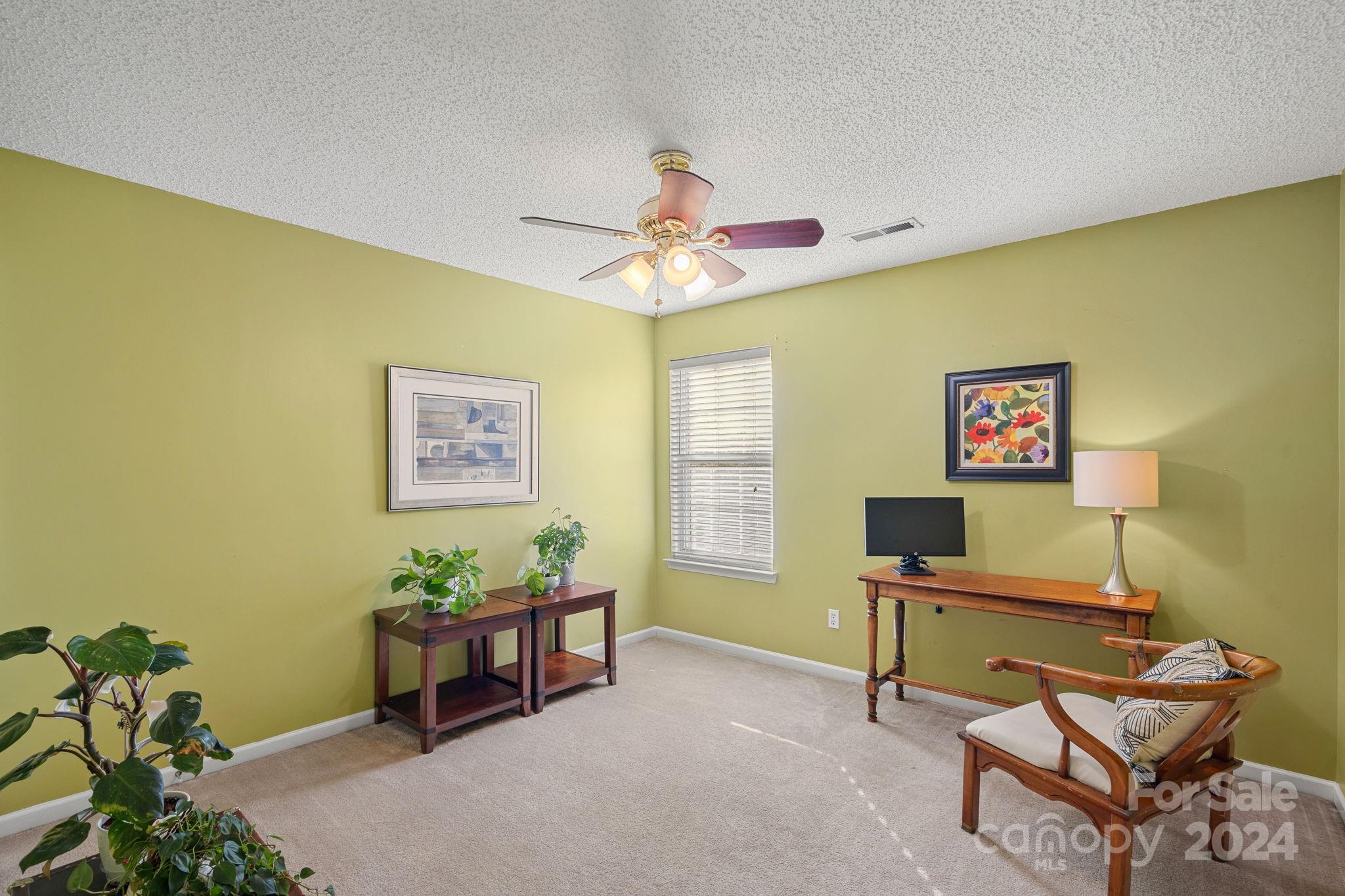 5012 Mesa Court