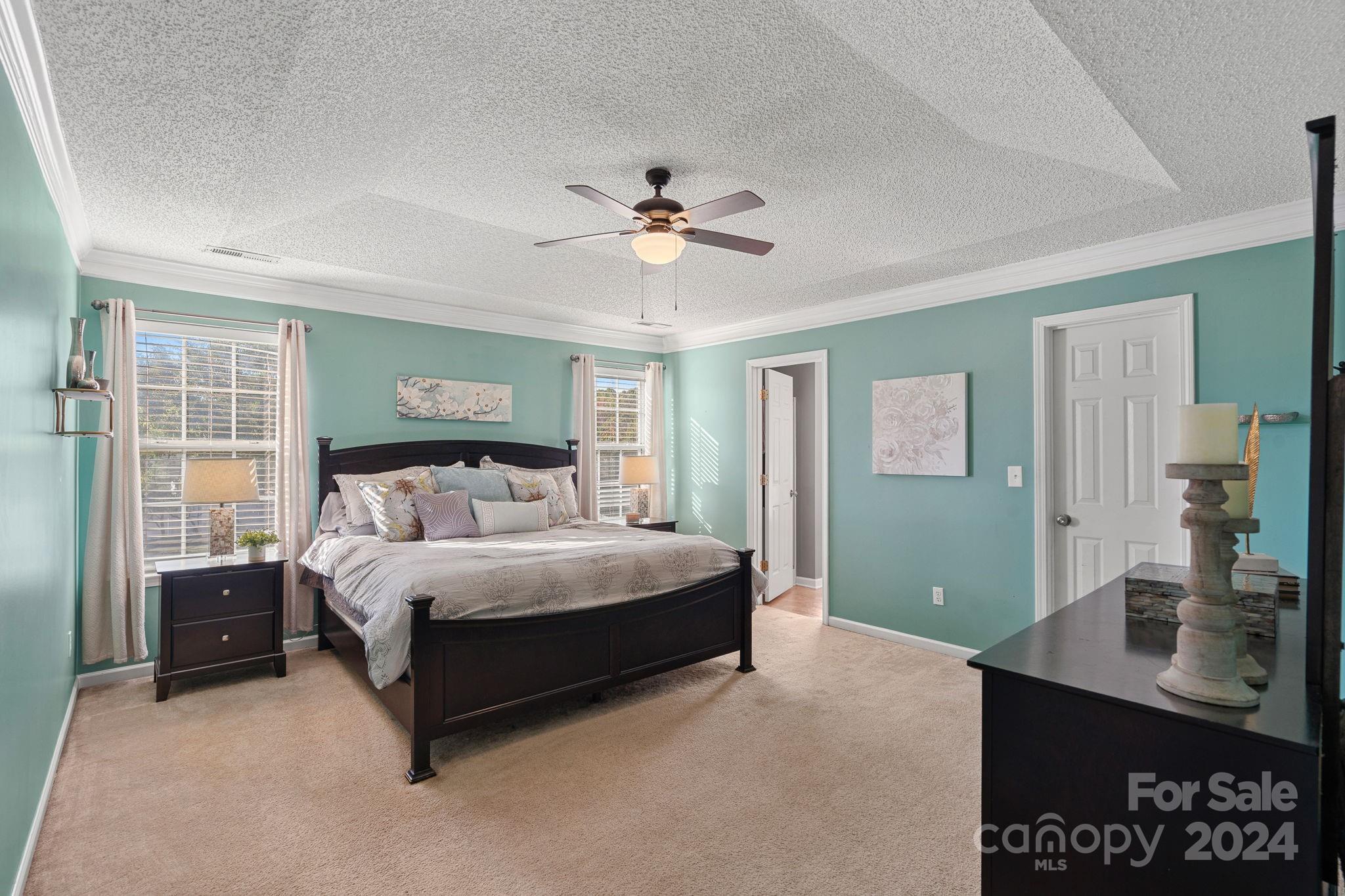 5012 Mesa Court
