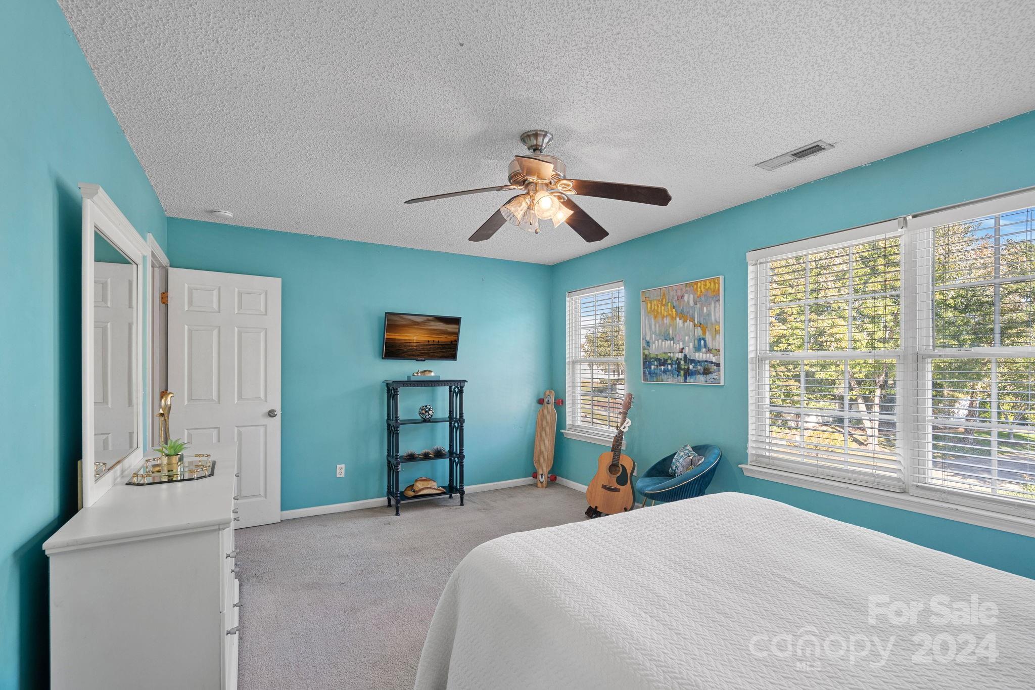 5012 Mesa Court