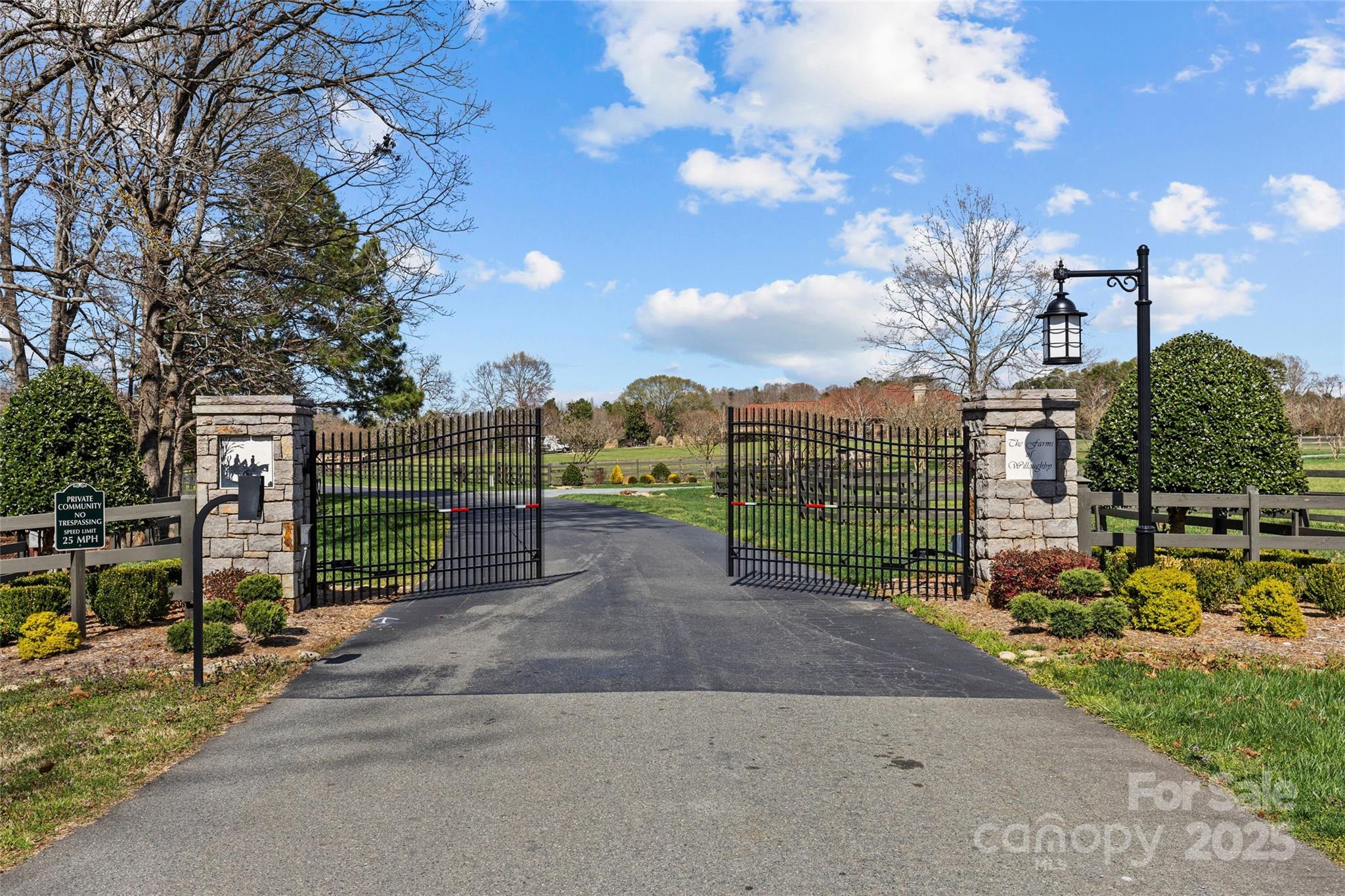 2615 Farm House Lane