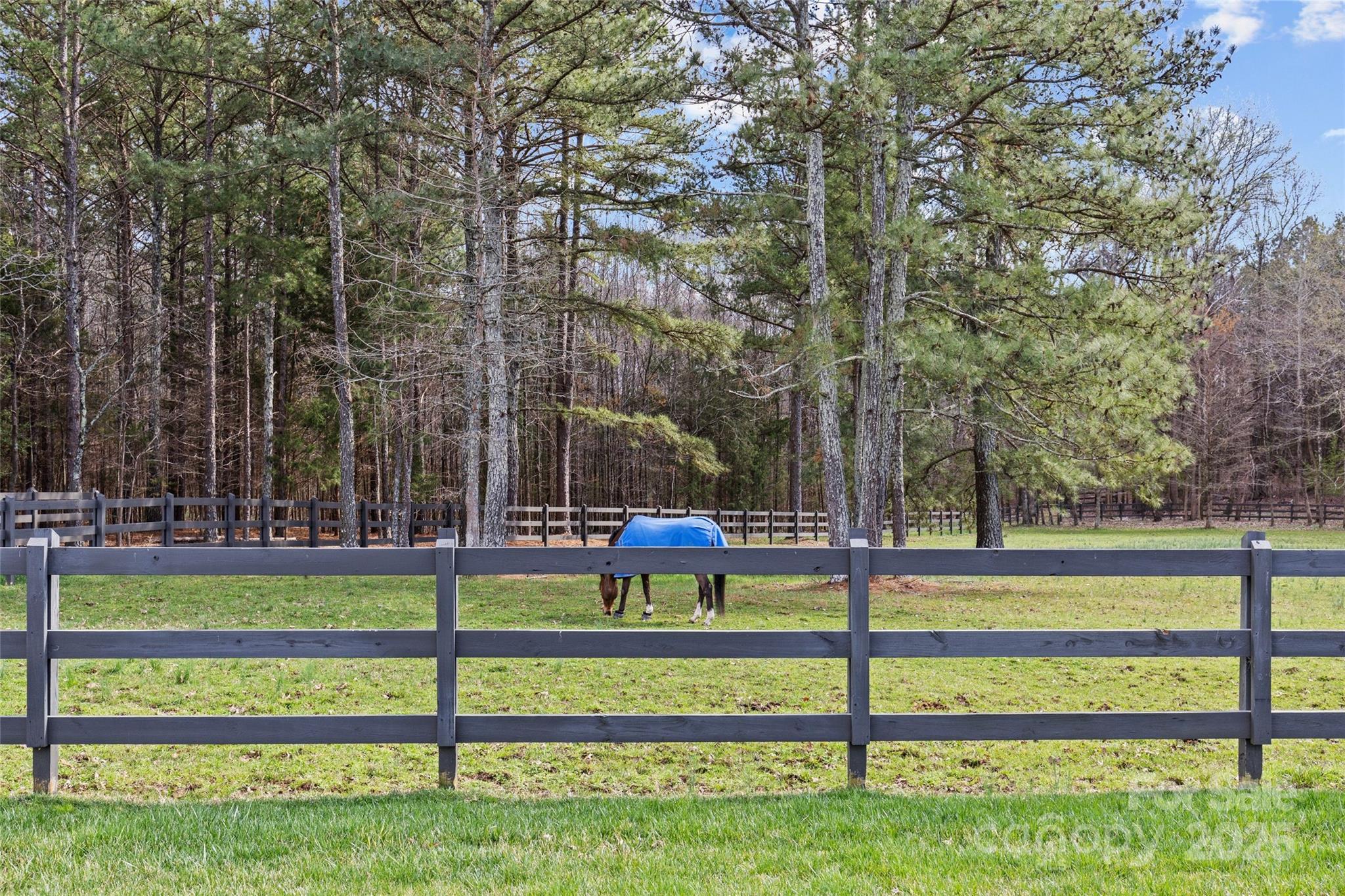 2615 Farm House Lane