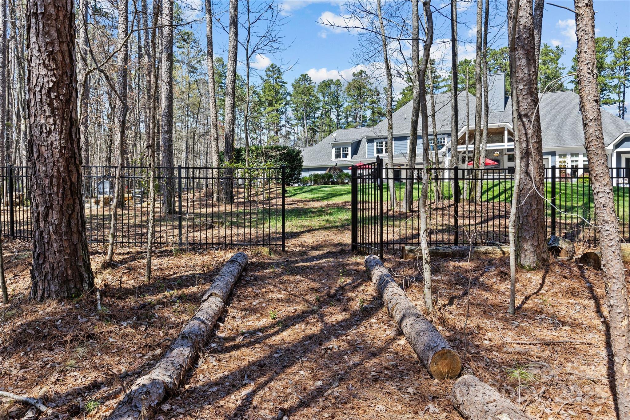 2615 Farm House Lane