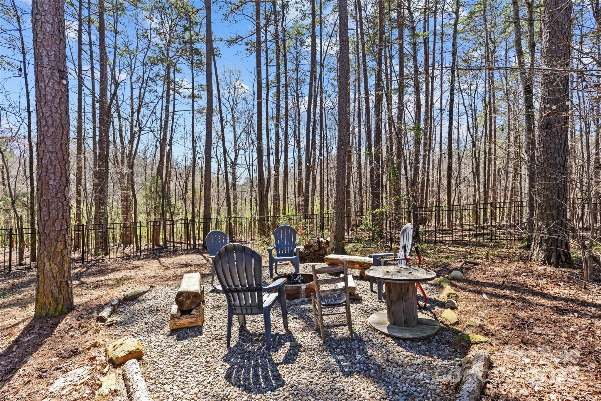 2615 Farm House Lane