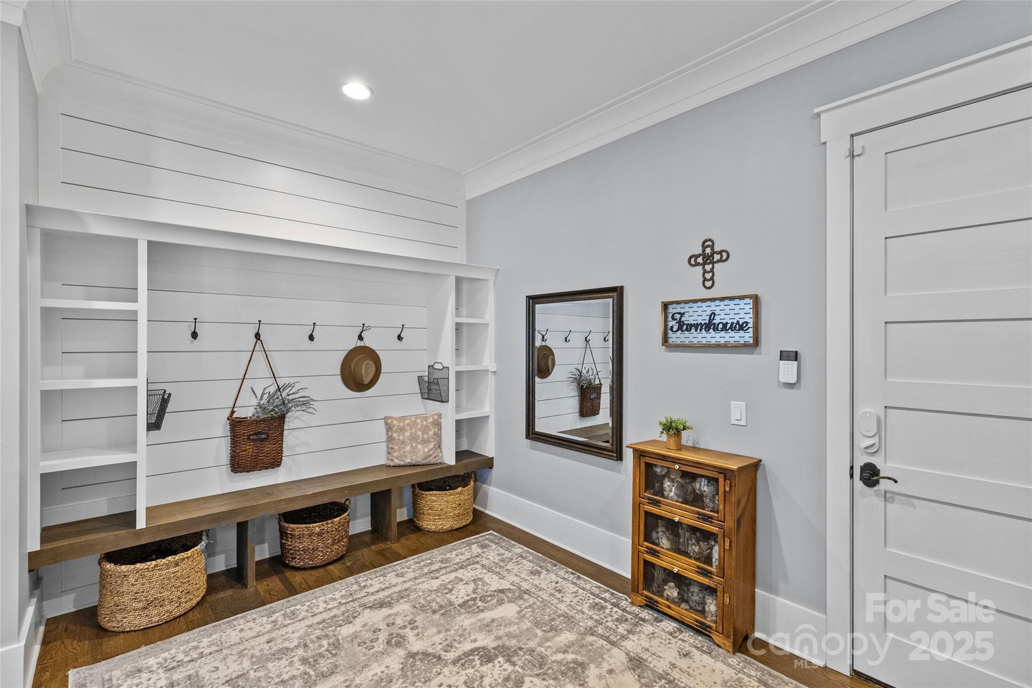 2615 Farm House Lane