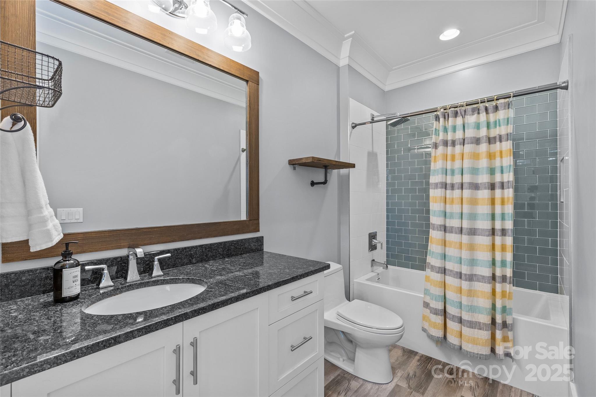2615 Farm House Lane