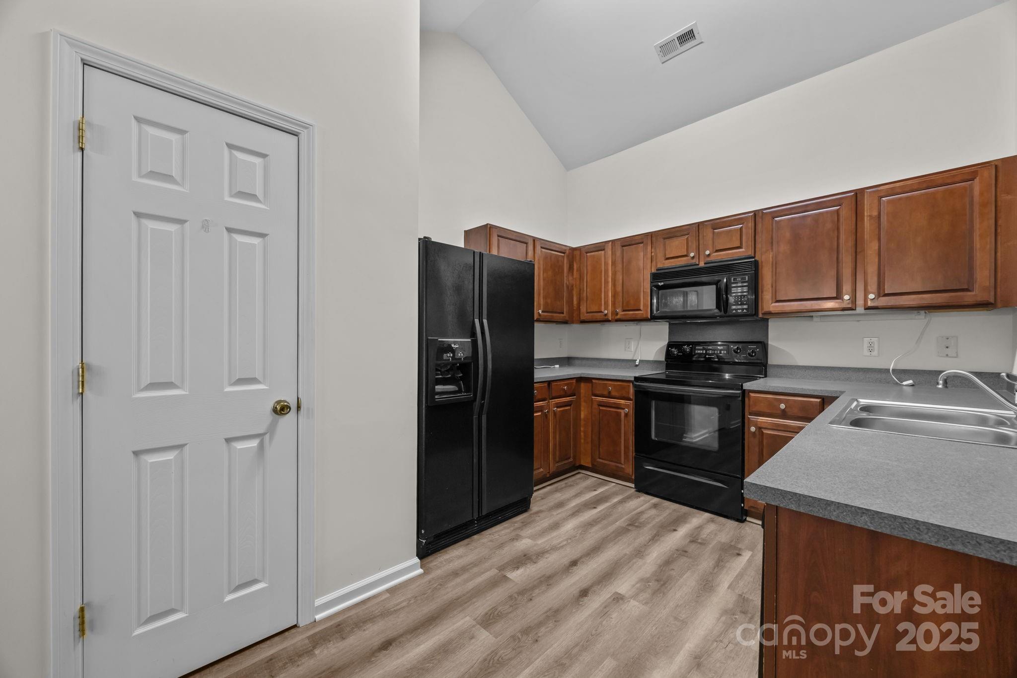 1614 Eagle Lake Drive