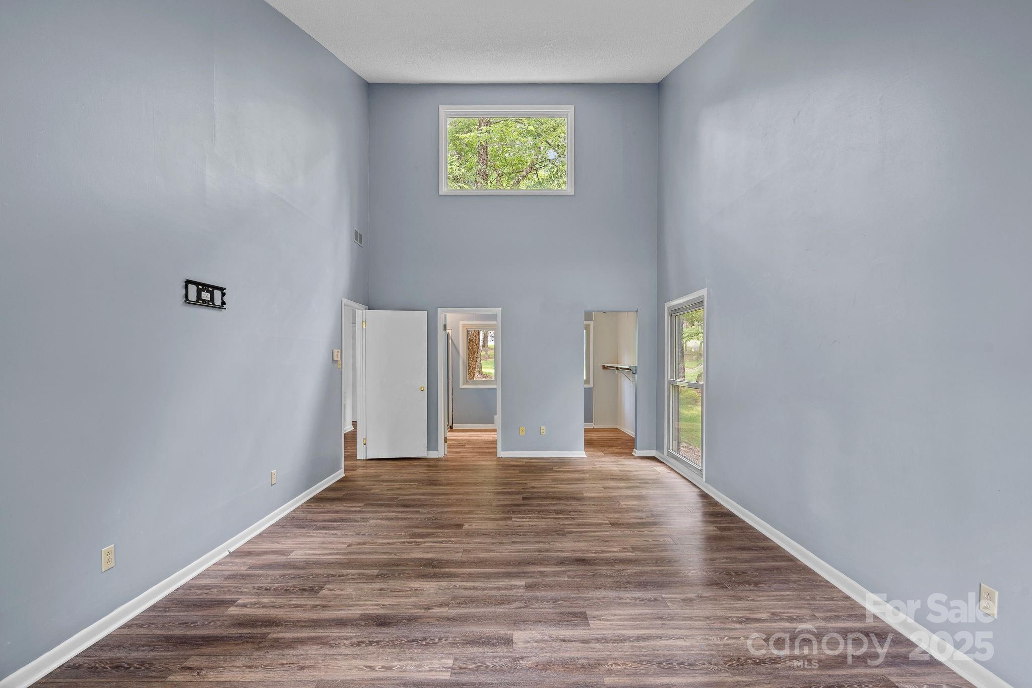 640 Lochaven Road