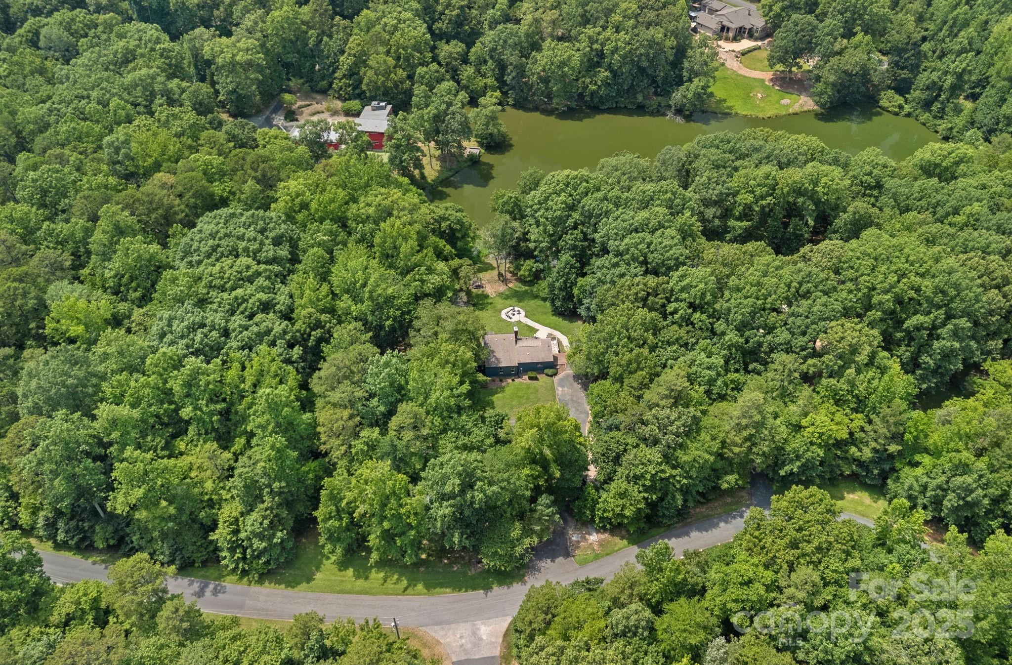 640 Lochaven Road
