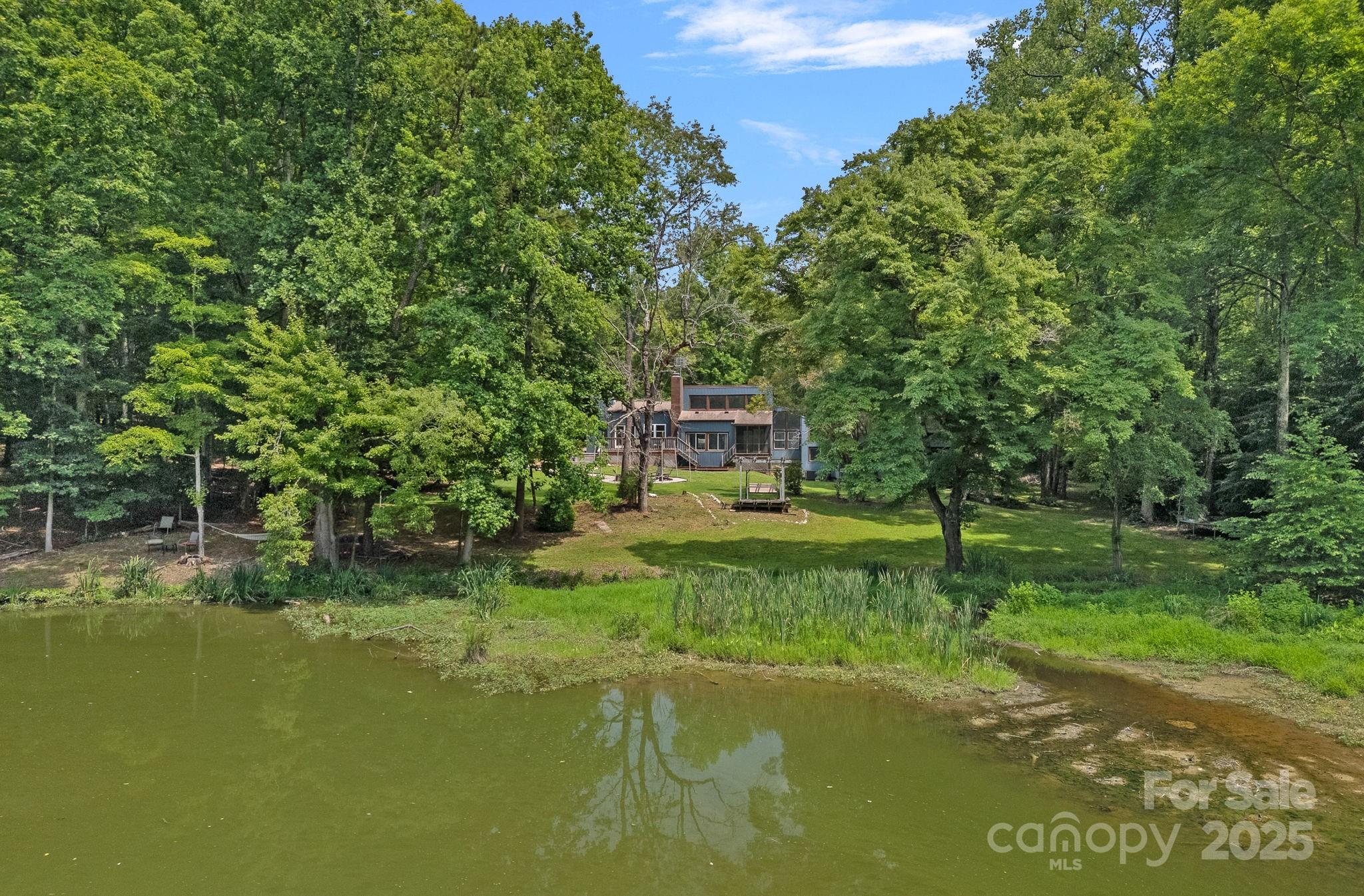 640 Lochaven Road