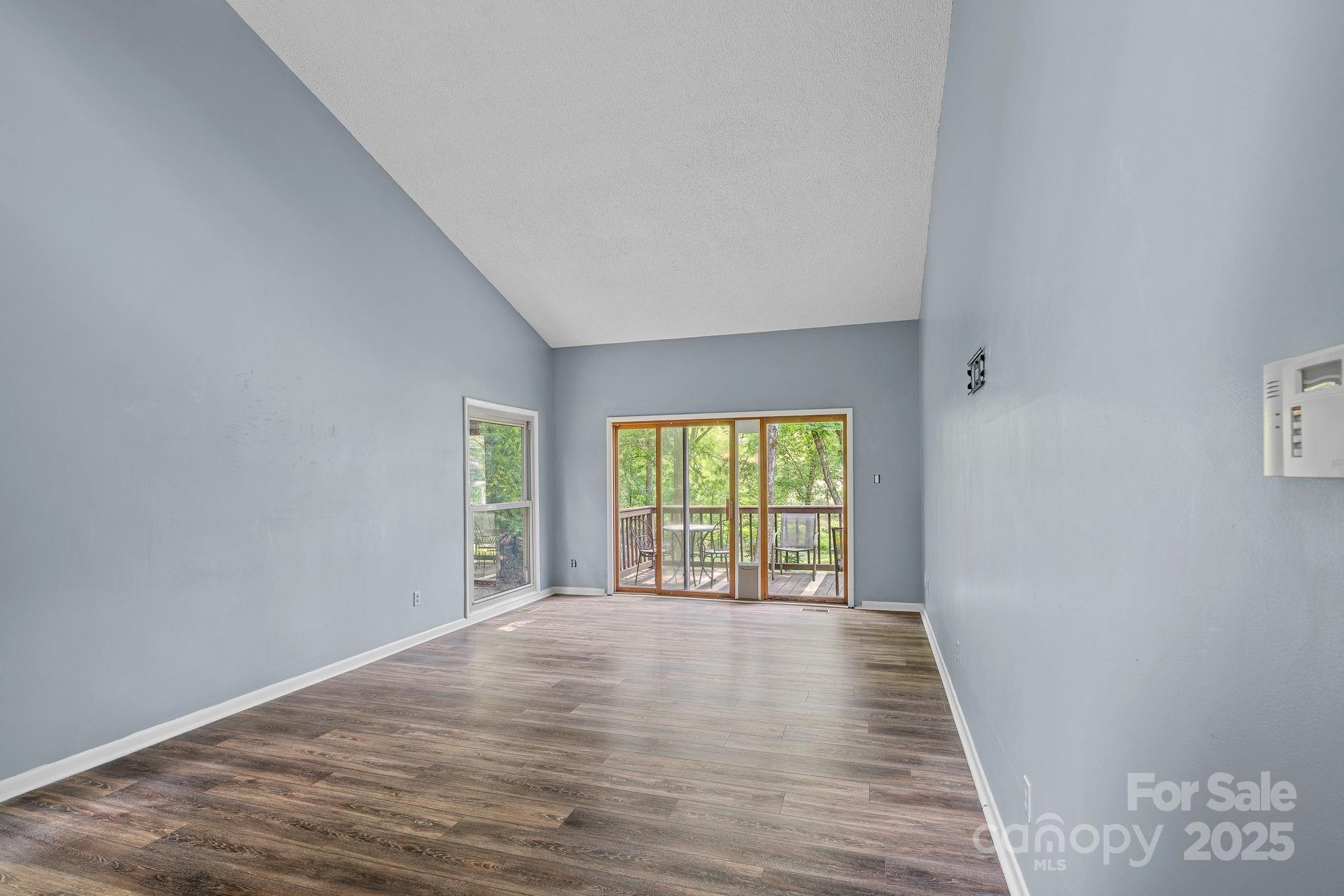 640 Lochaven Road