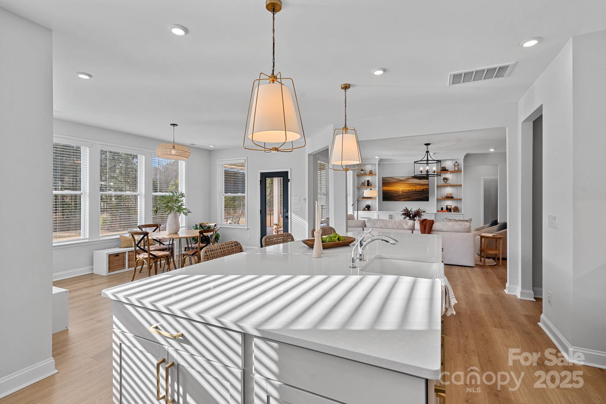 2253 Masons Bend Drive
