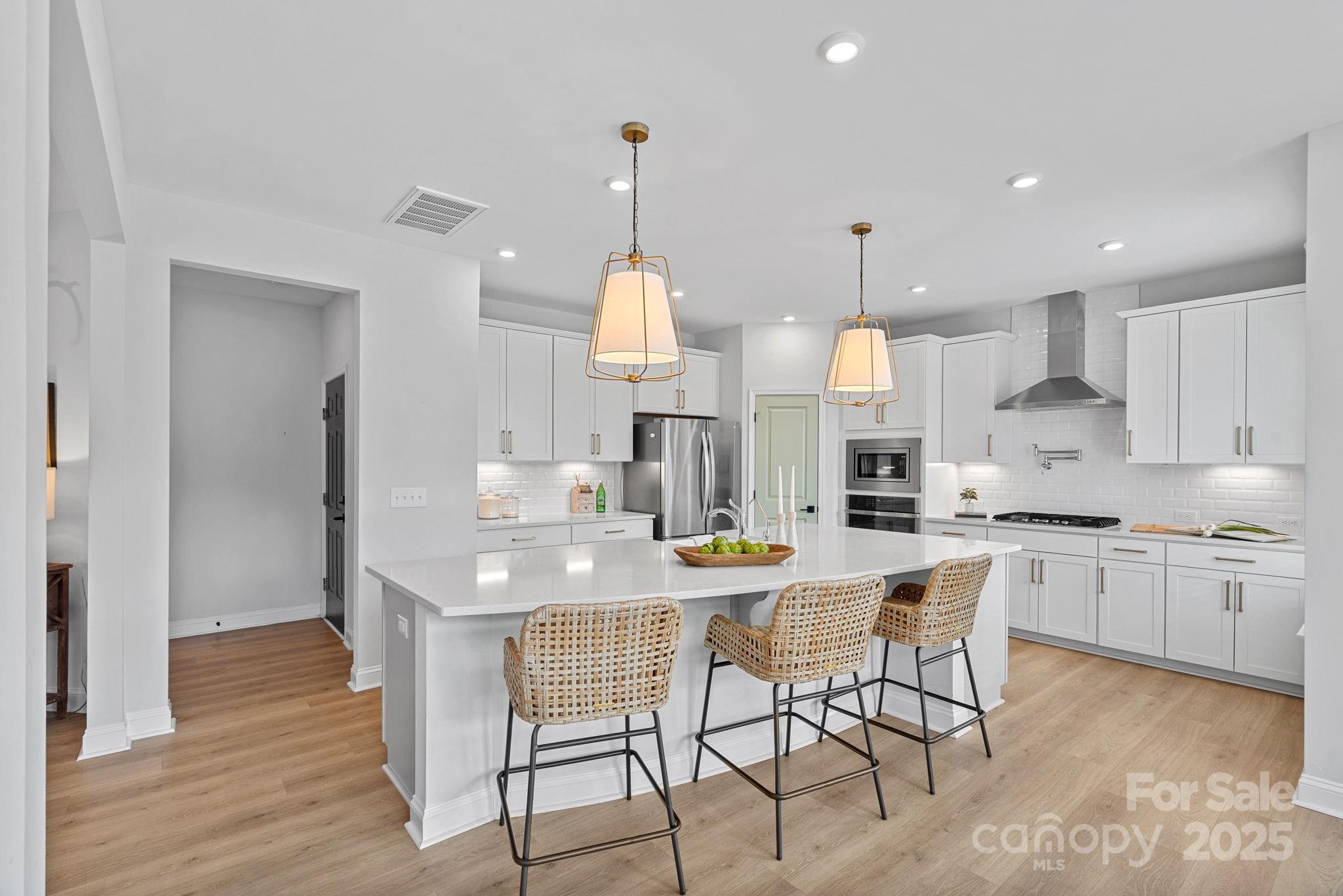 2253 Masons Bend Drive