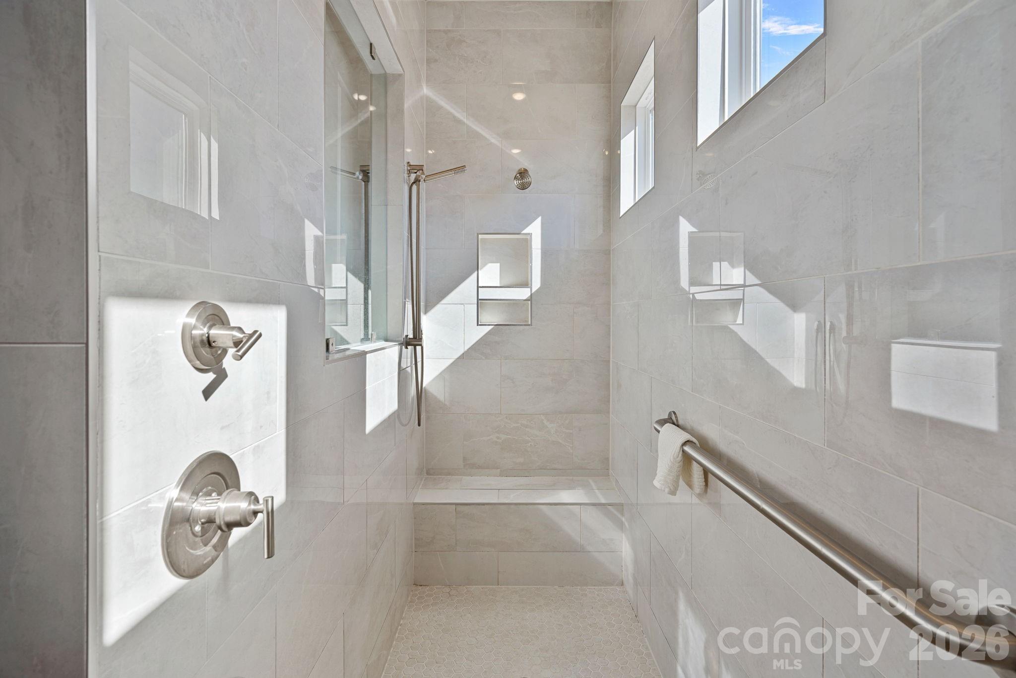 406 Portrait Way