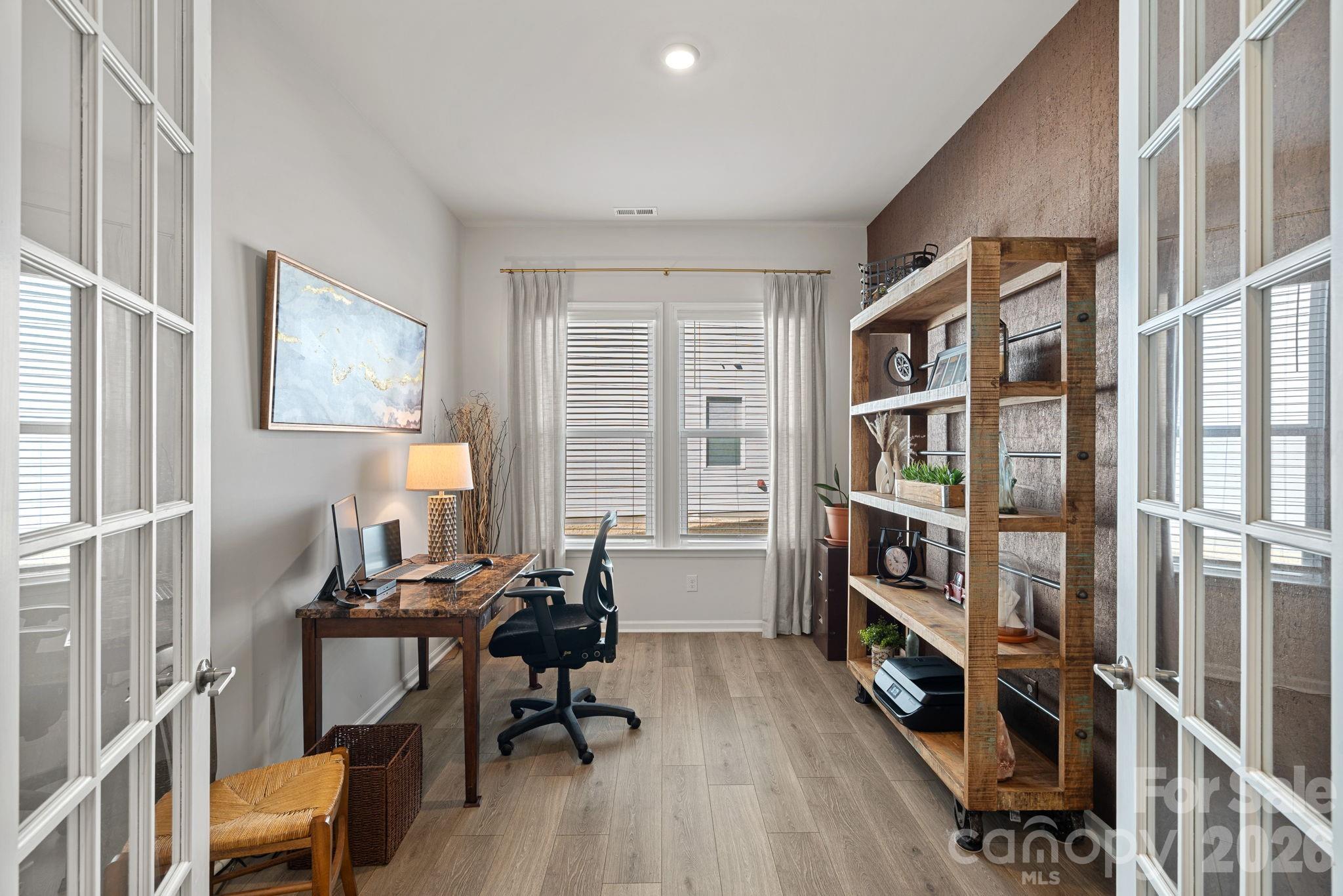 406 Portrait Way