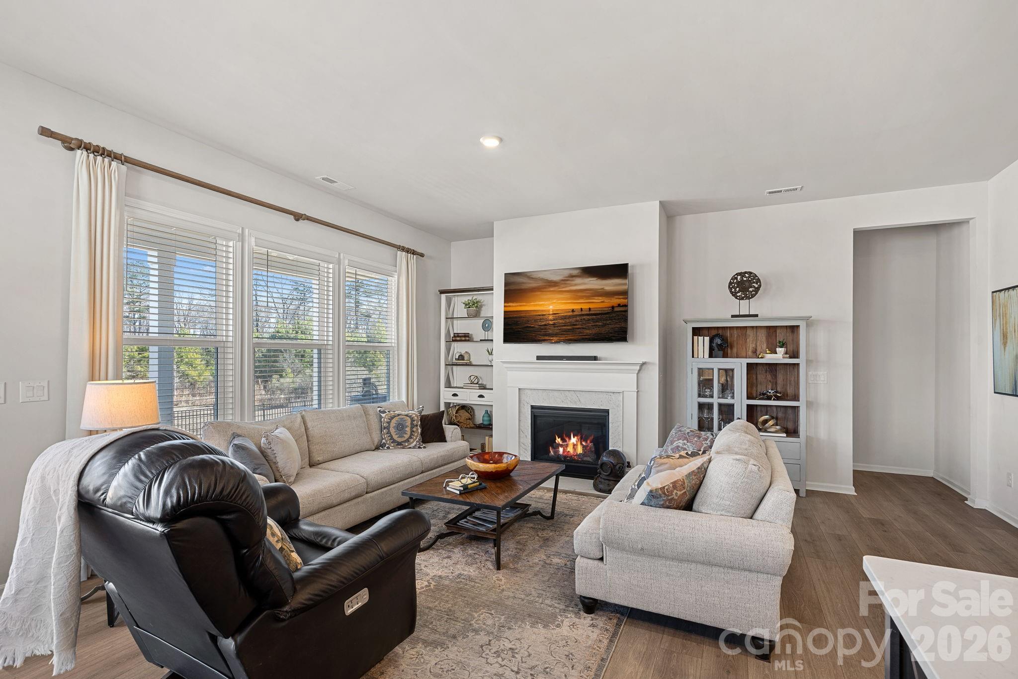 406 Portrait Way