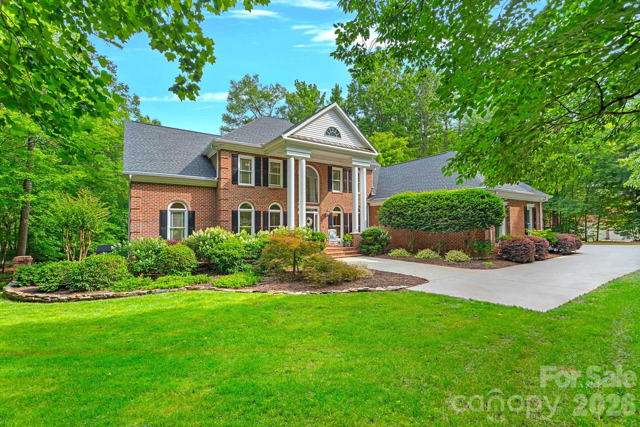 1317 Longleaf Court