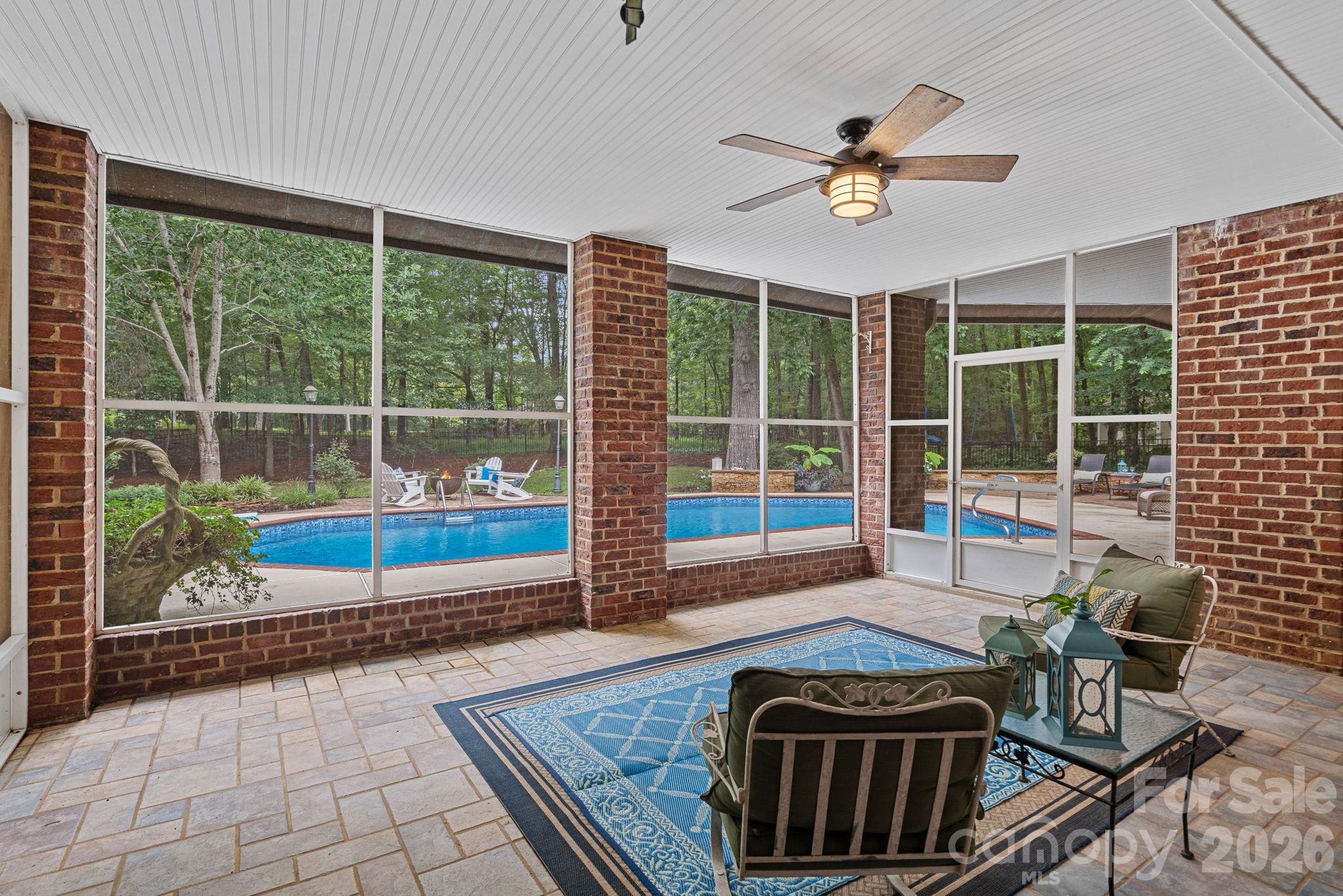 1317 Longleaf Court