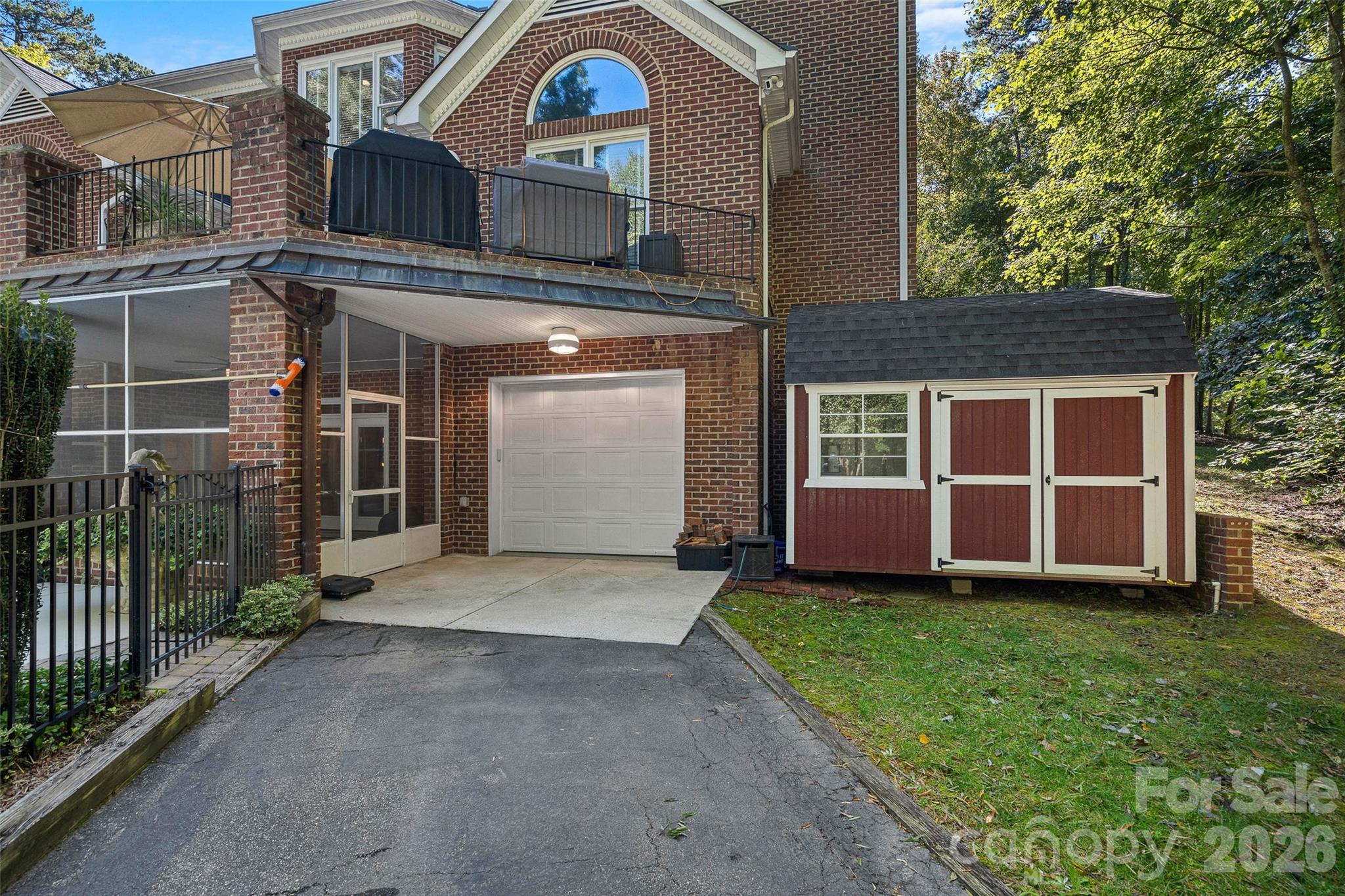 1317 Longleaf Court