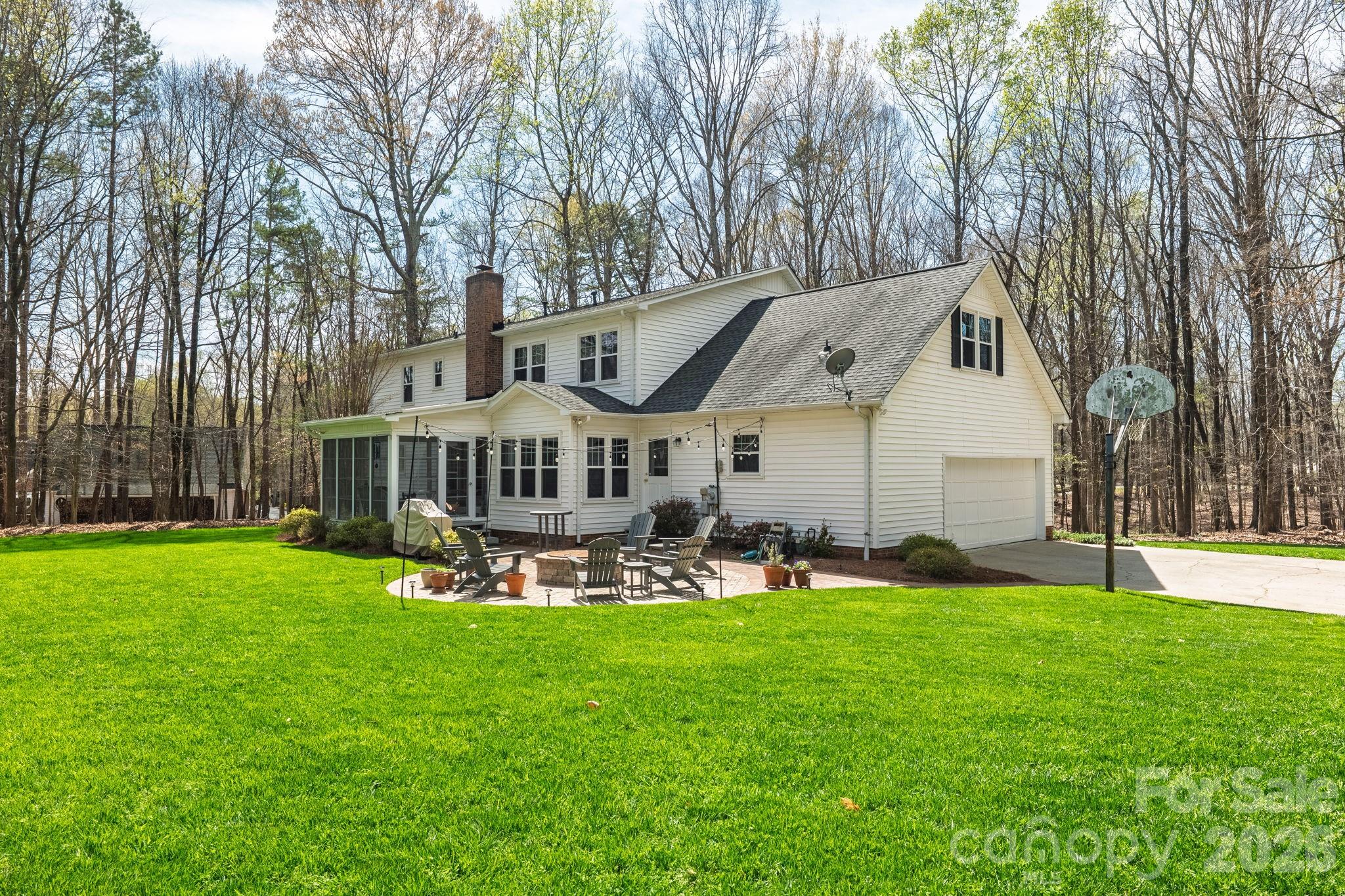 801 Reverdy Lane