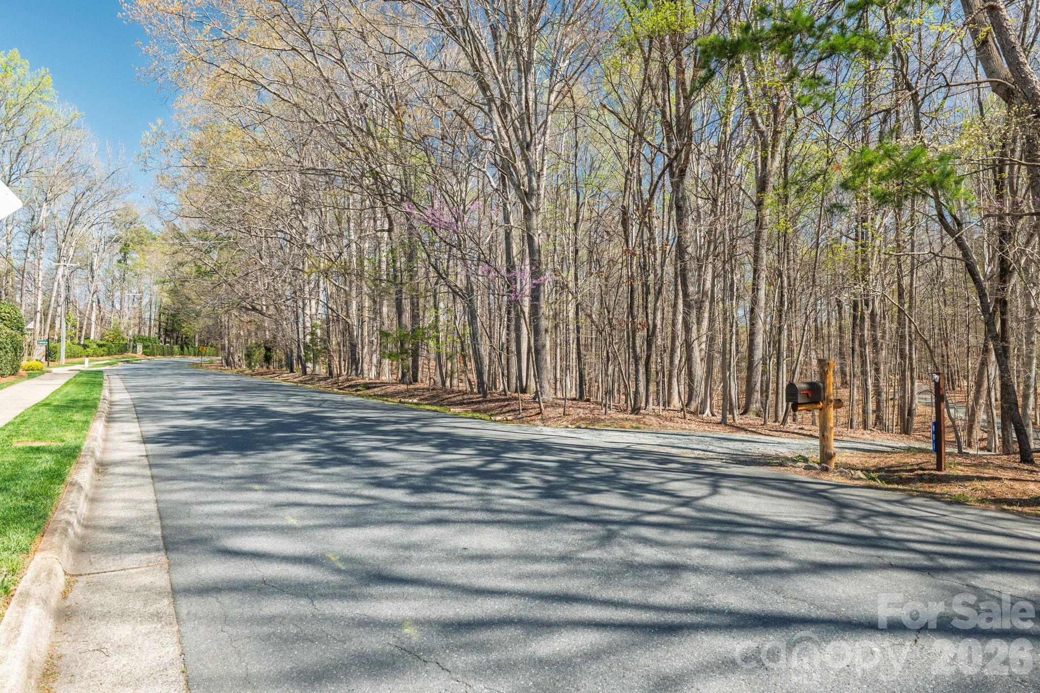 801 Reverdy Lane