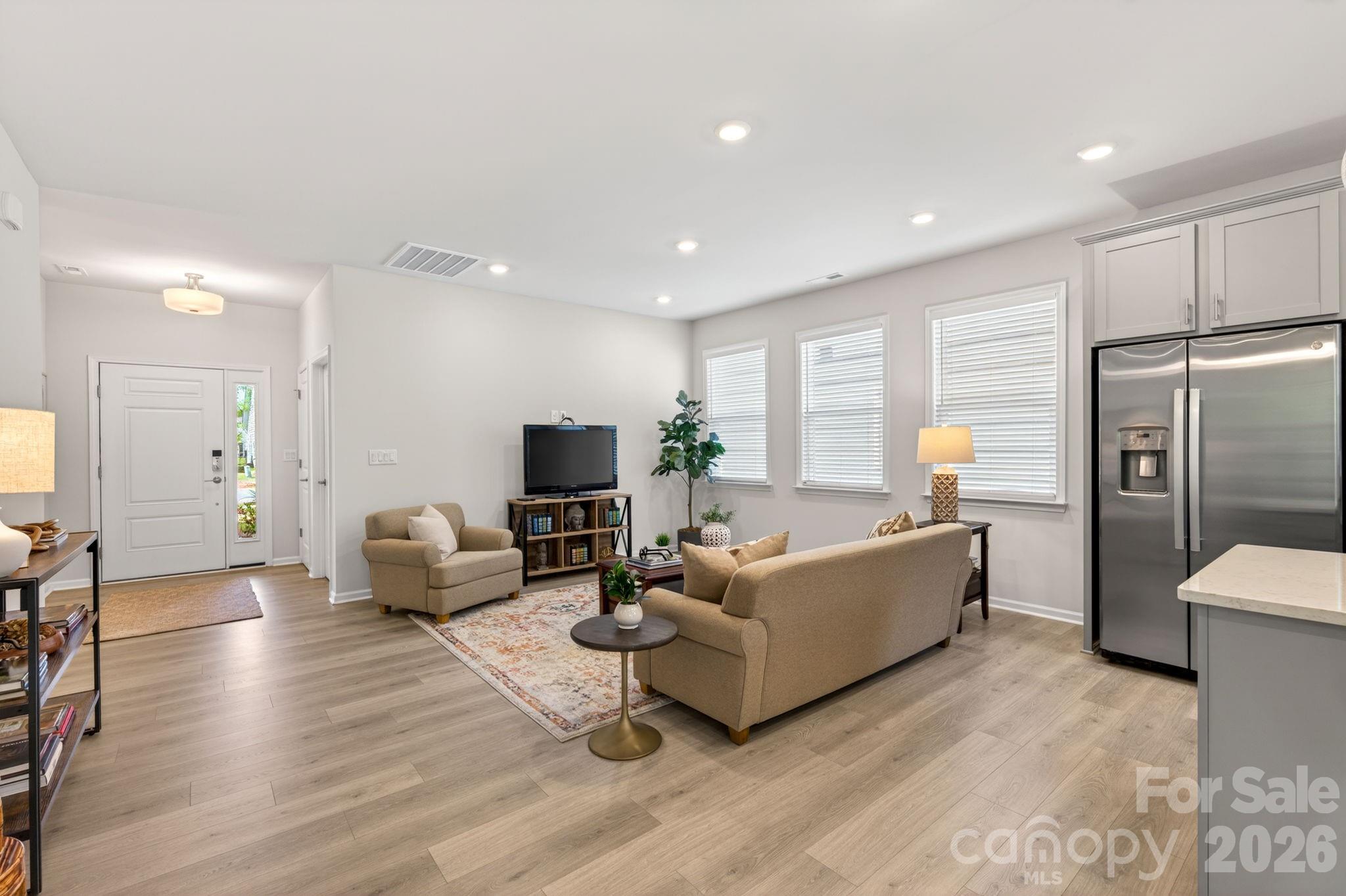 252 Portrait Way