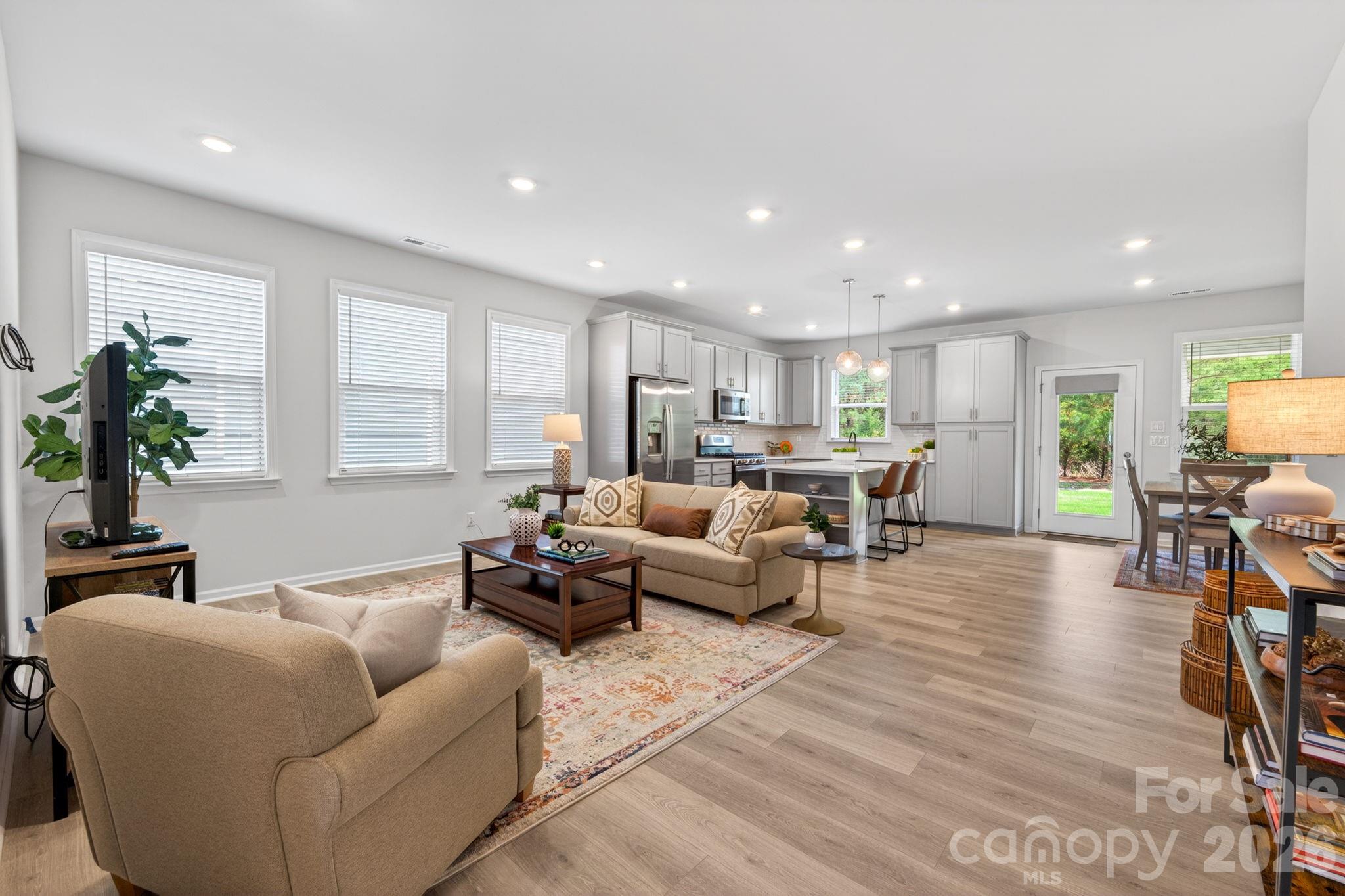 252 Portrait Way