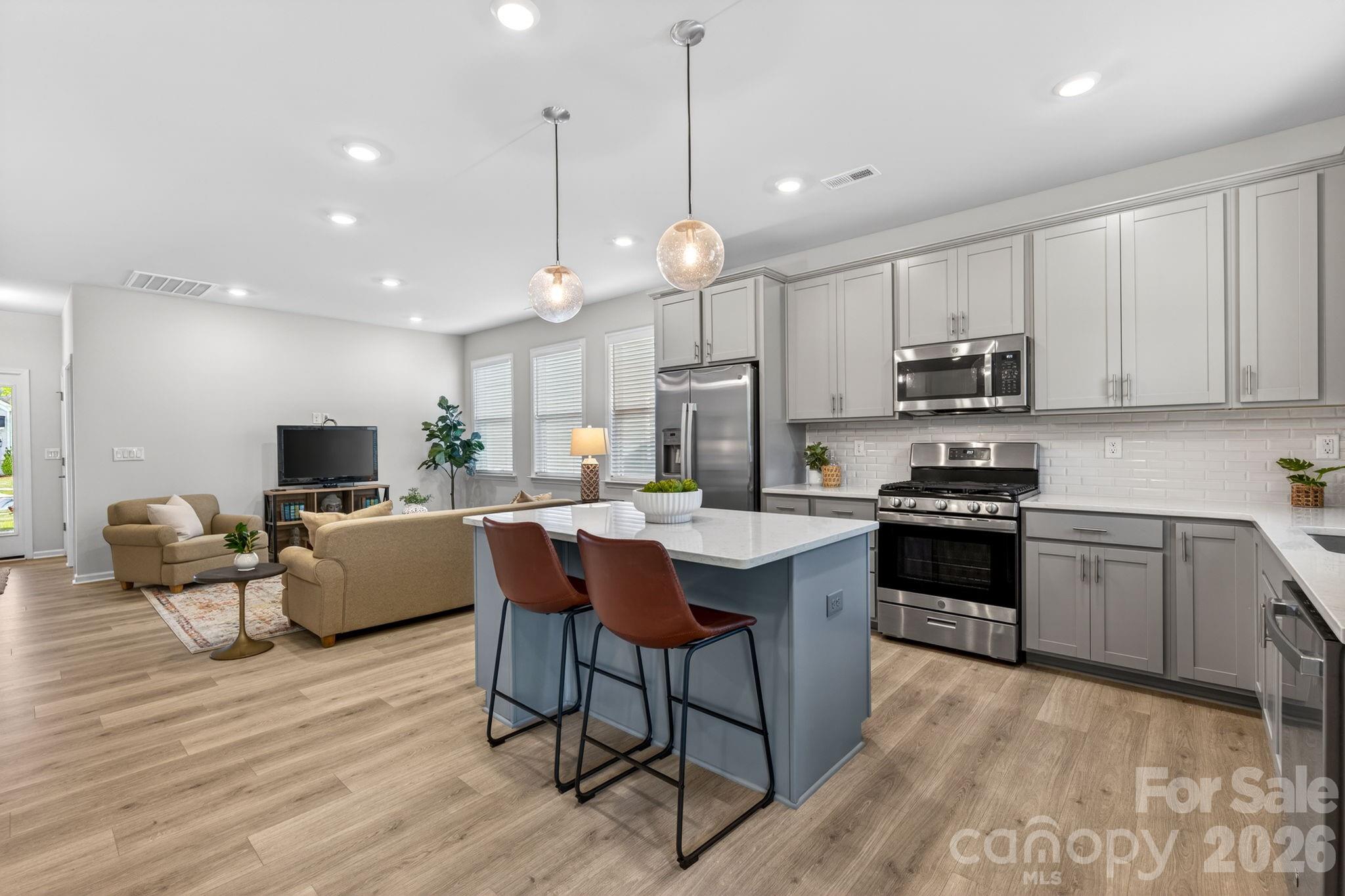 252 Portrait Way