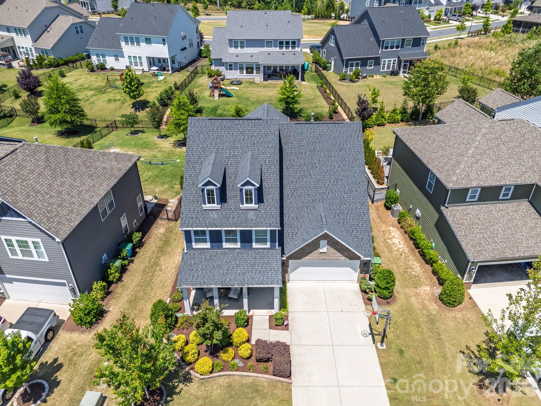 6271 Six String Court