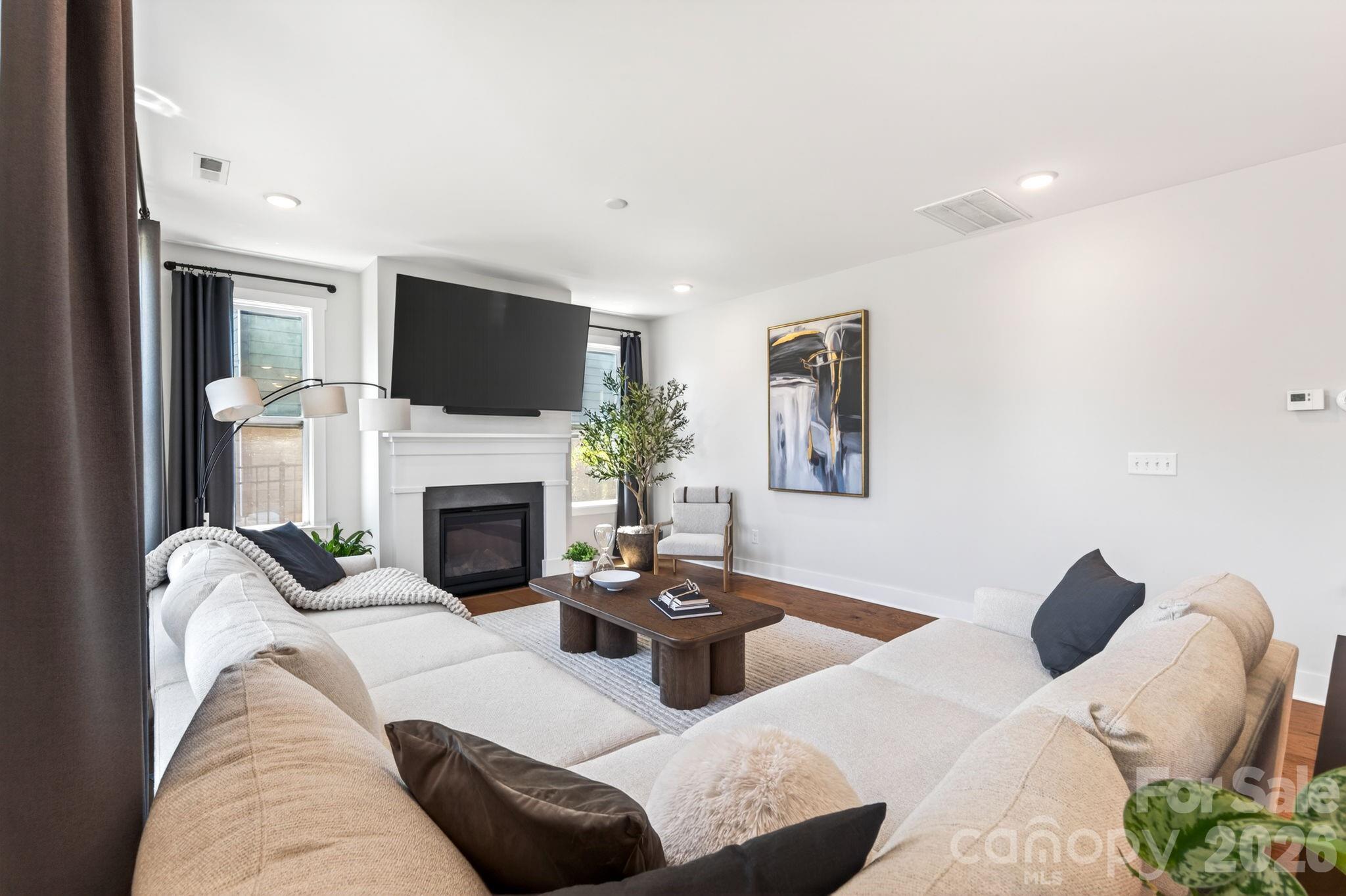 6271 Six String Court