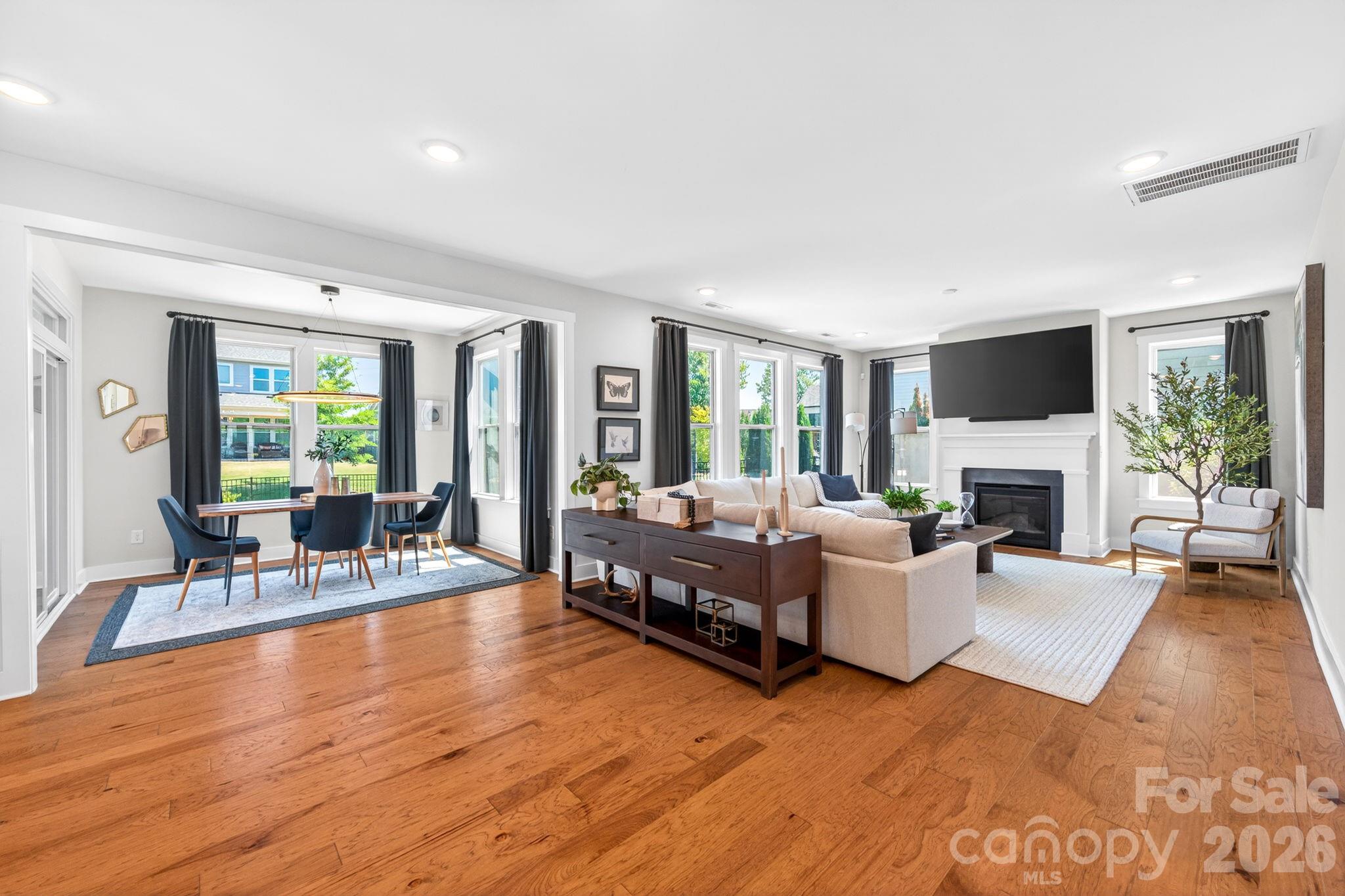 6271 Six String Court