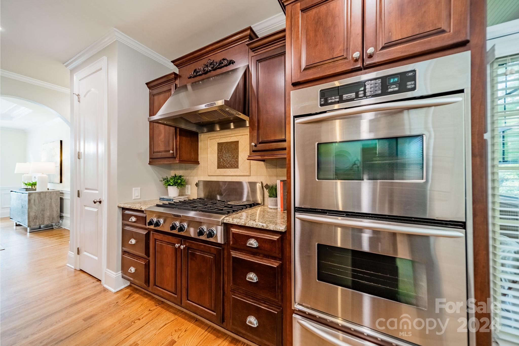 1006 Russet Glen Lane