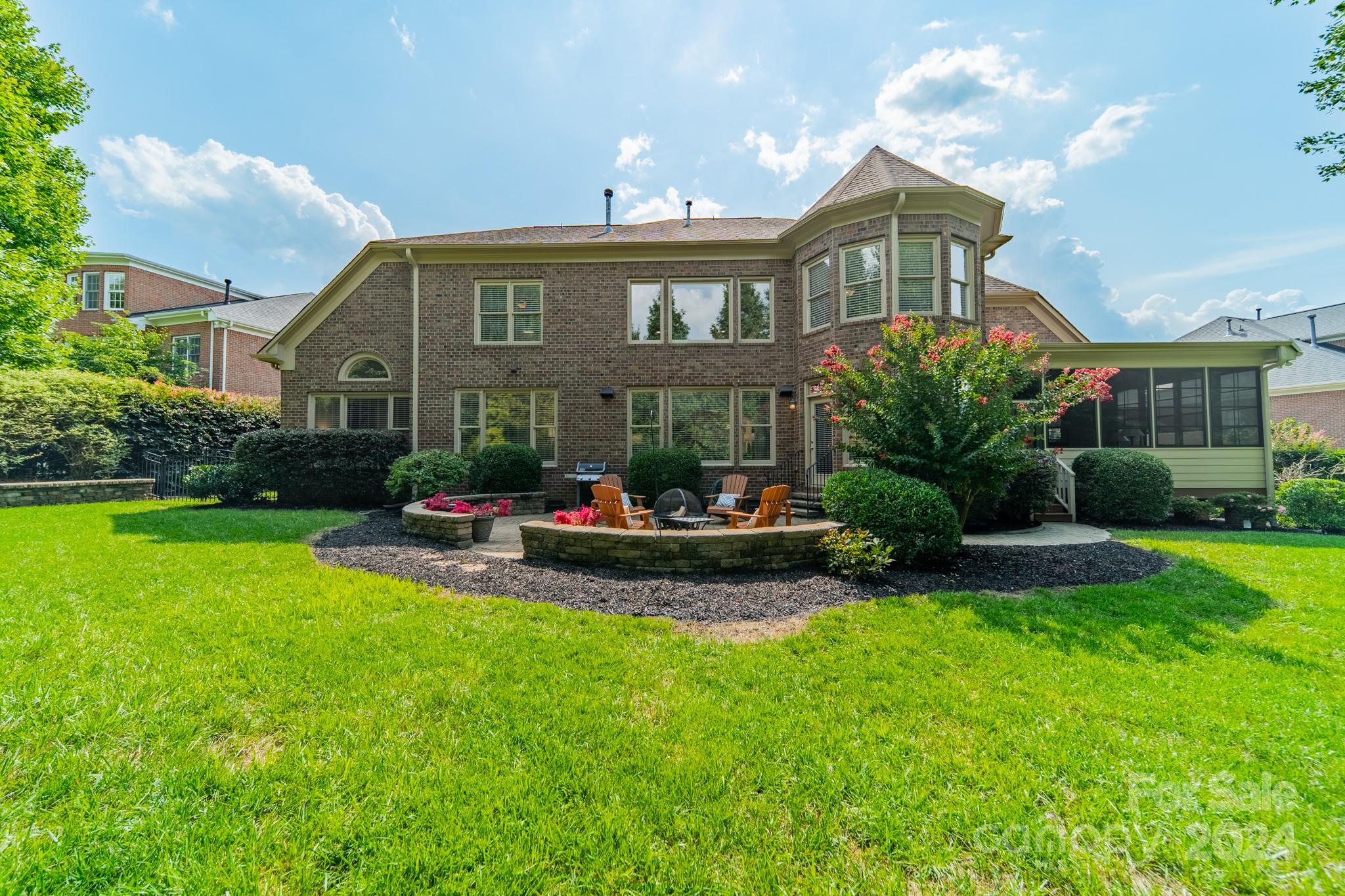 1006 Russet Glen Lane