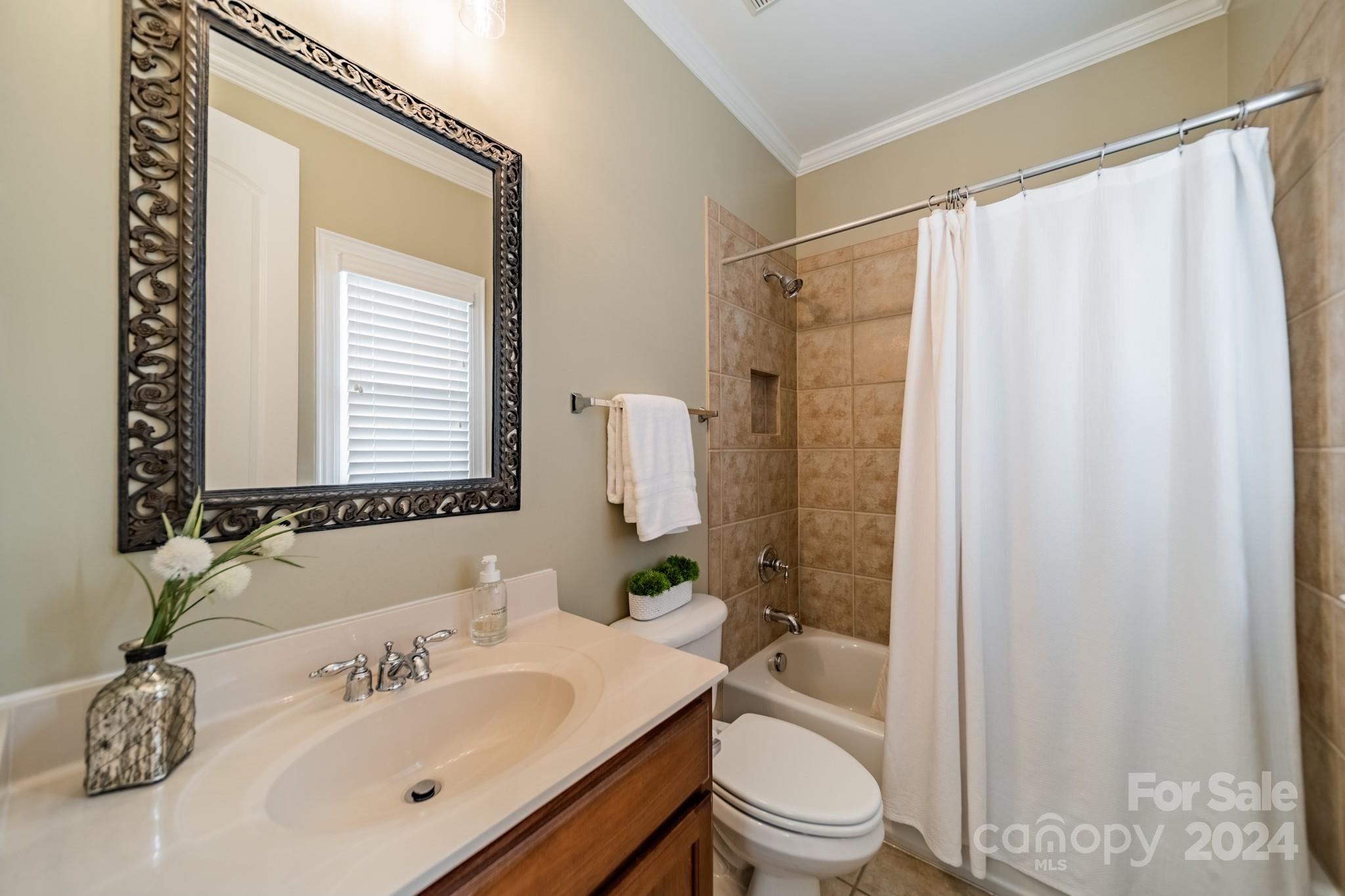 1006 Russet Glen Lane