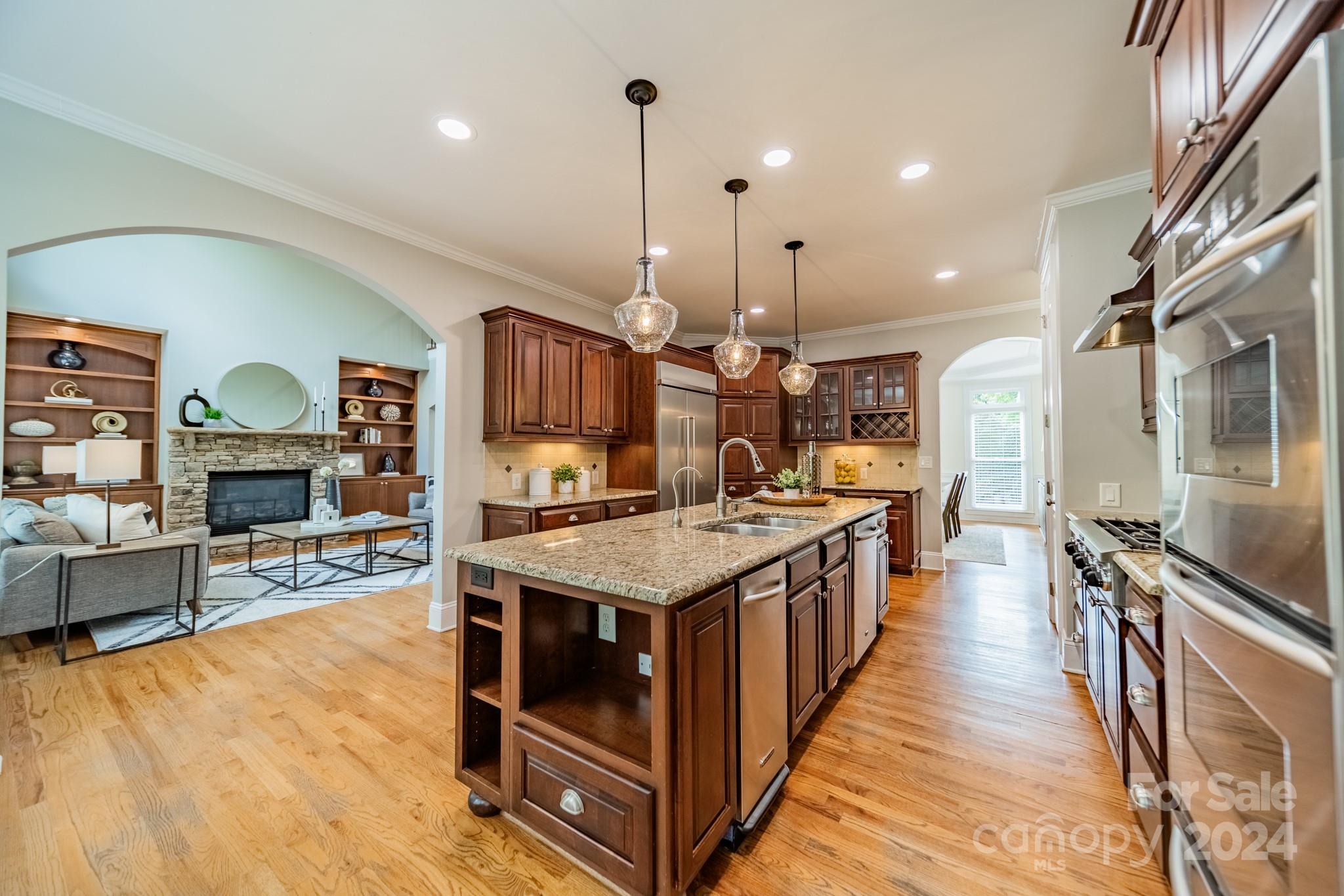 1006 Russet Glen Lane