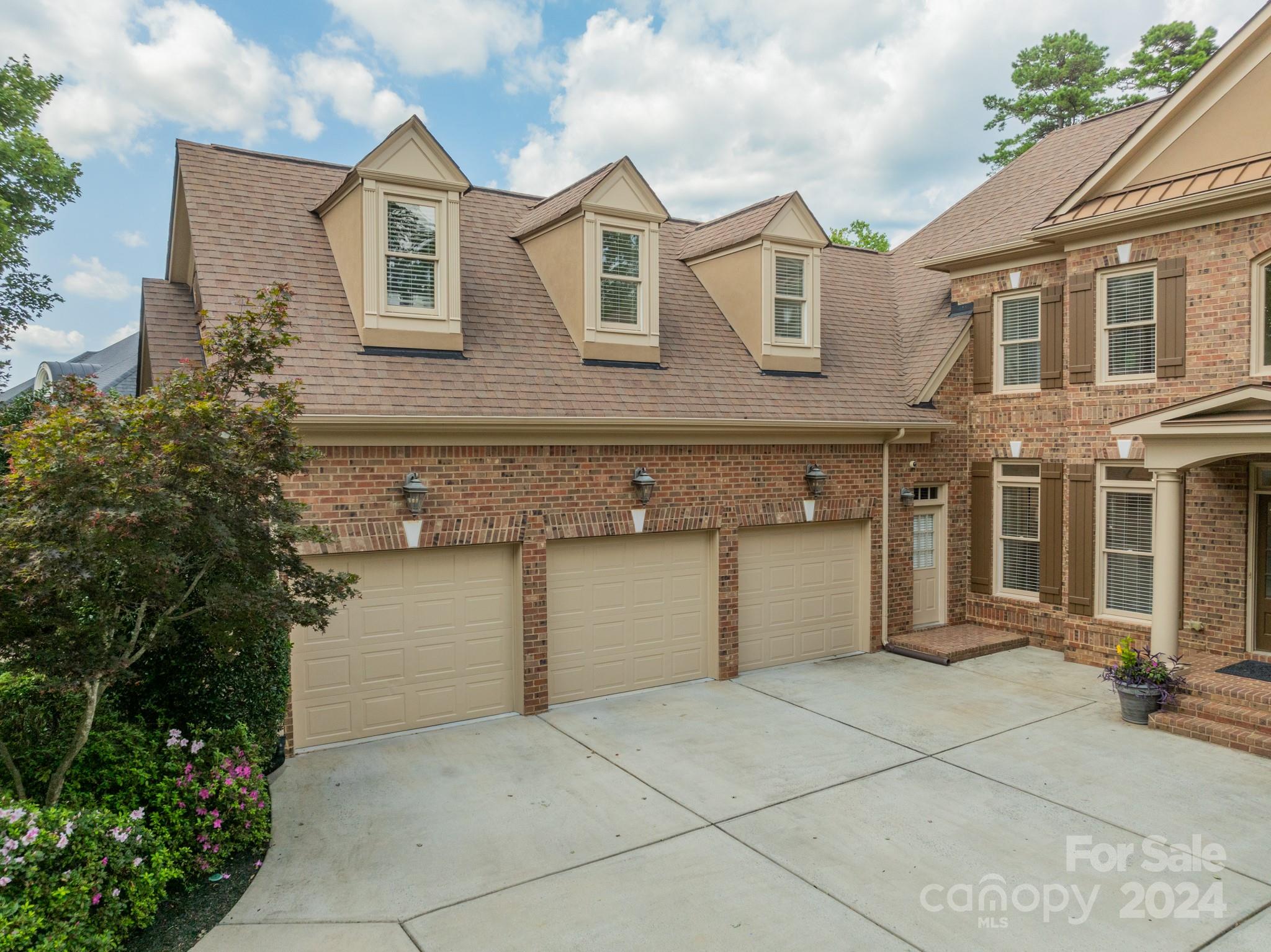 1006 Russet Glen Lane